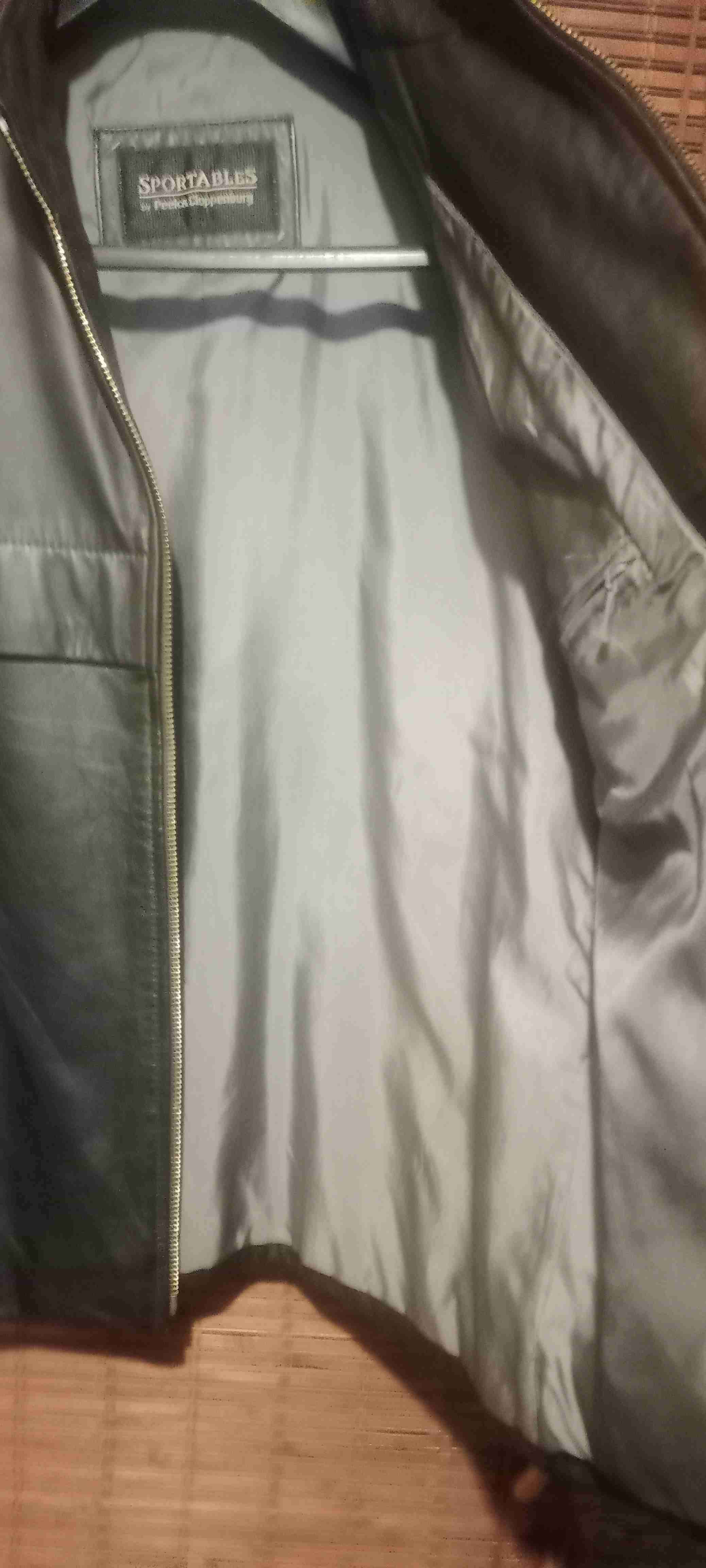 Chaqueta de cuero negra con cierre - miniatura 3