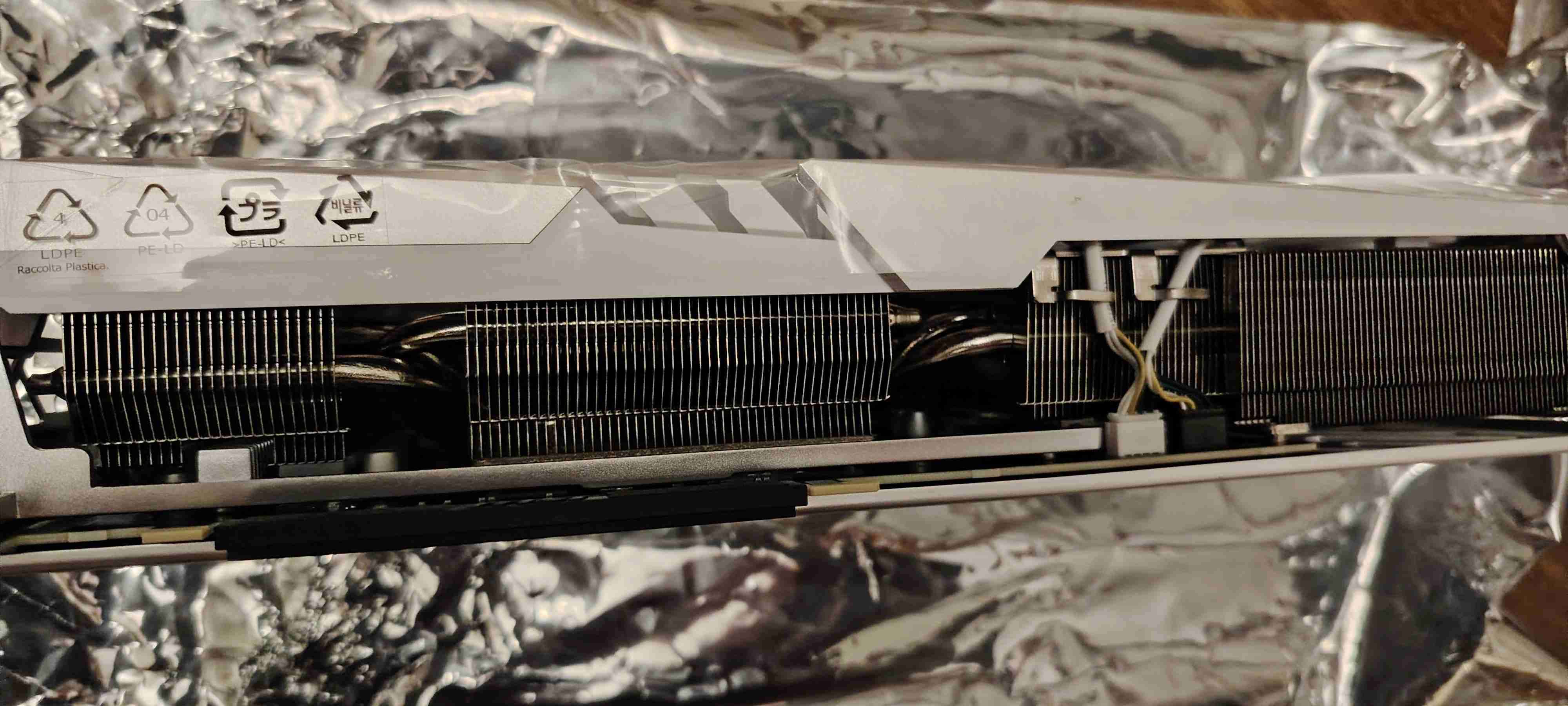 Tarjeta gráfica MSI 4070 RTX 16GB super - miniatura 5