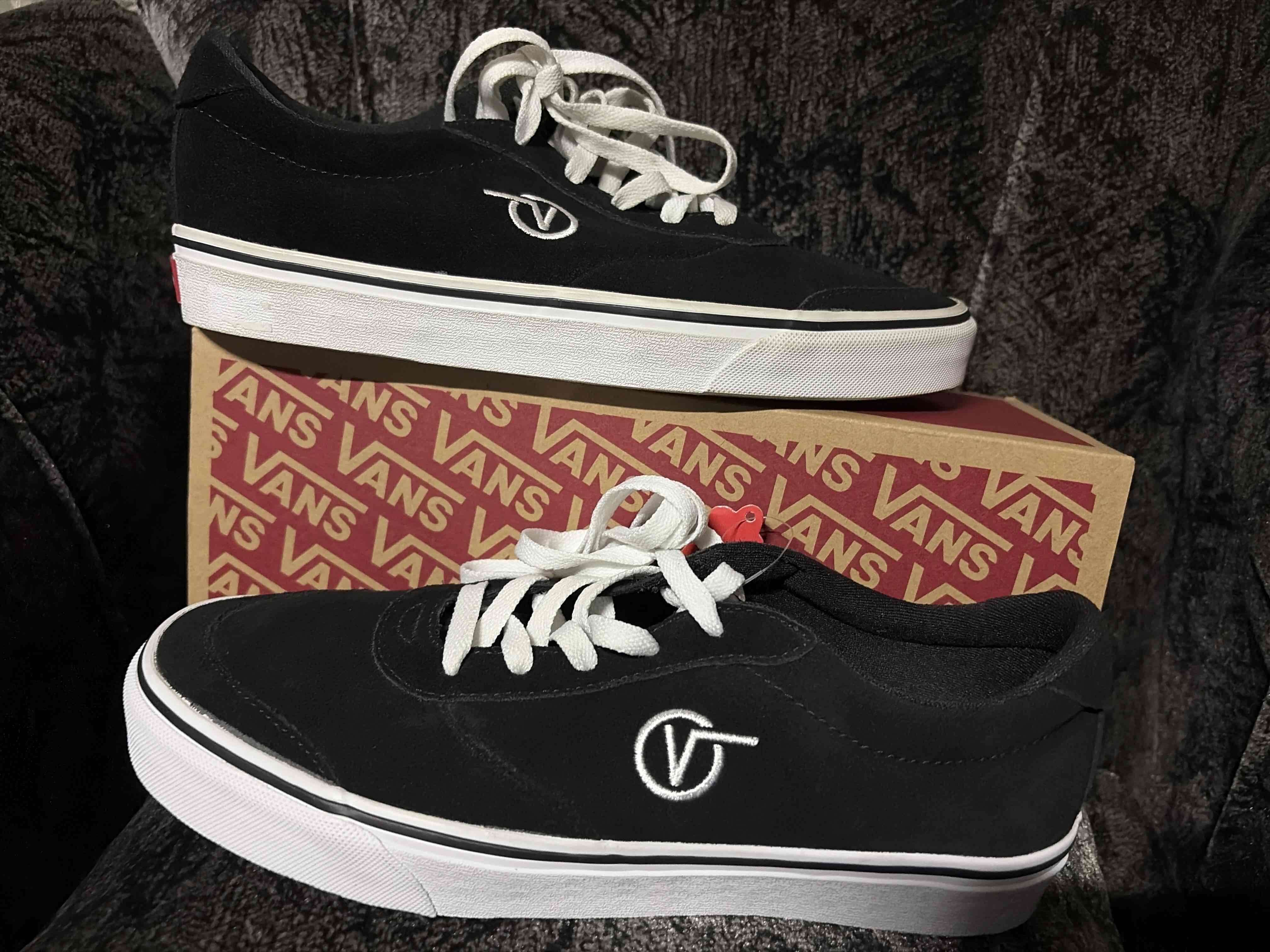 Zapatillas Vans negras nuevas - miniatura 3