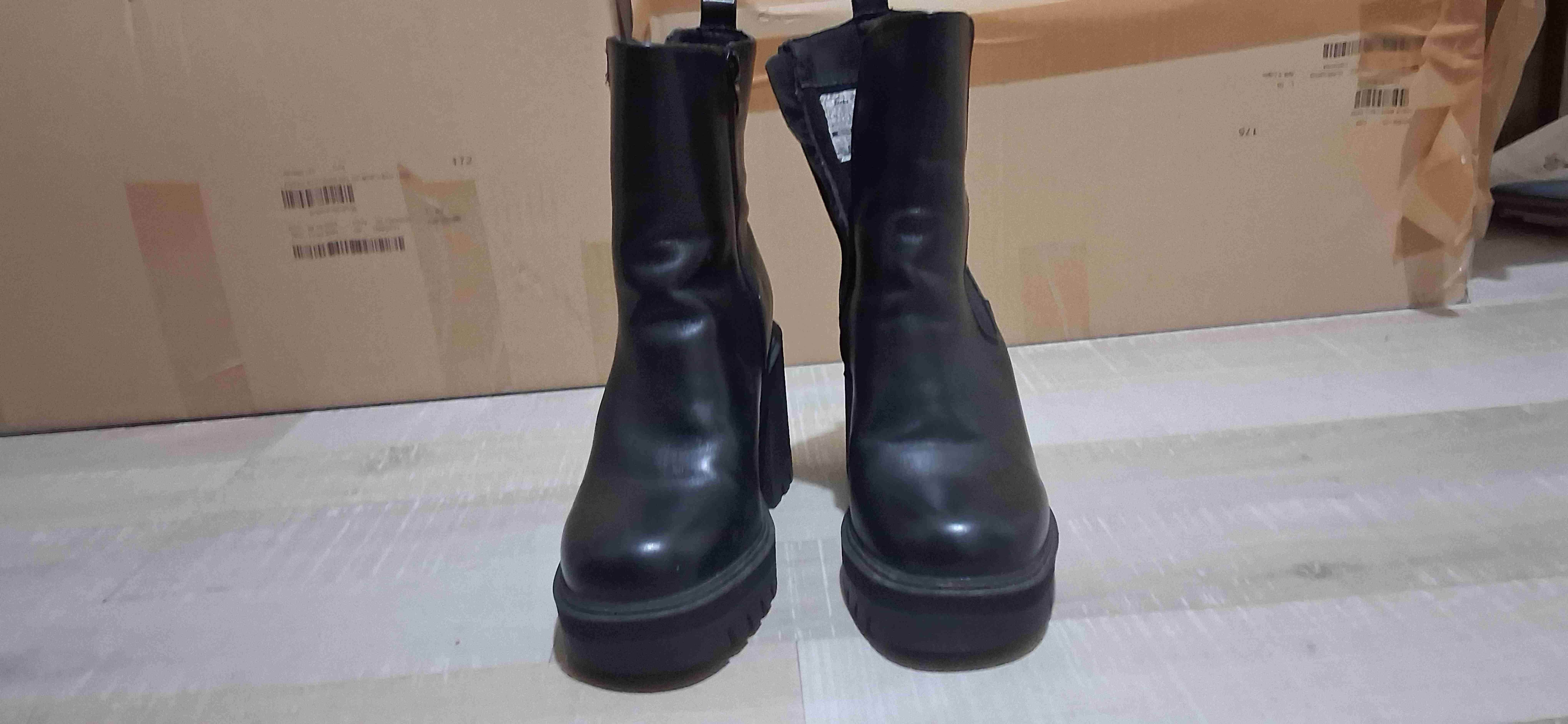 Botines bata negros con plataforma - miniatura 2