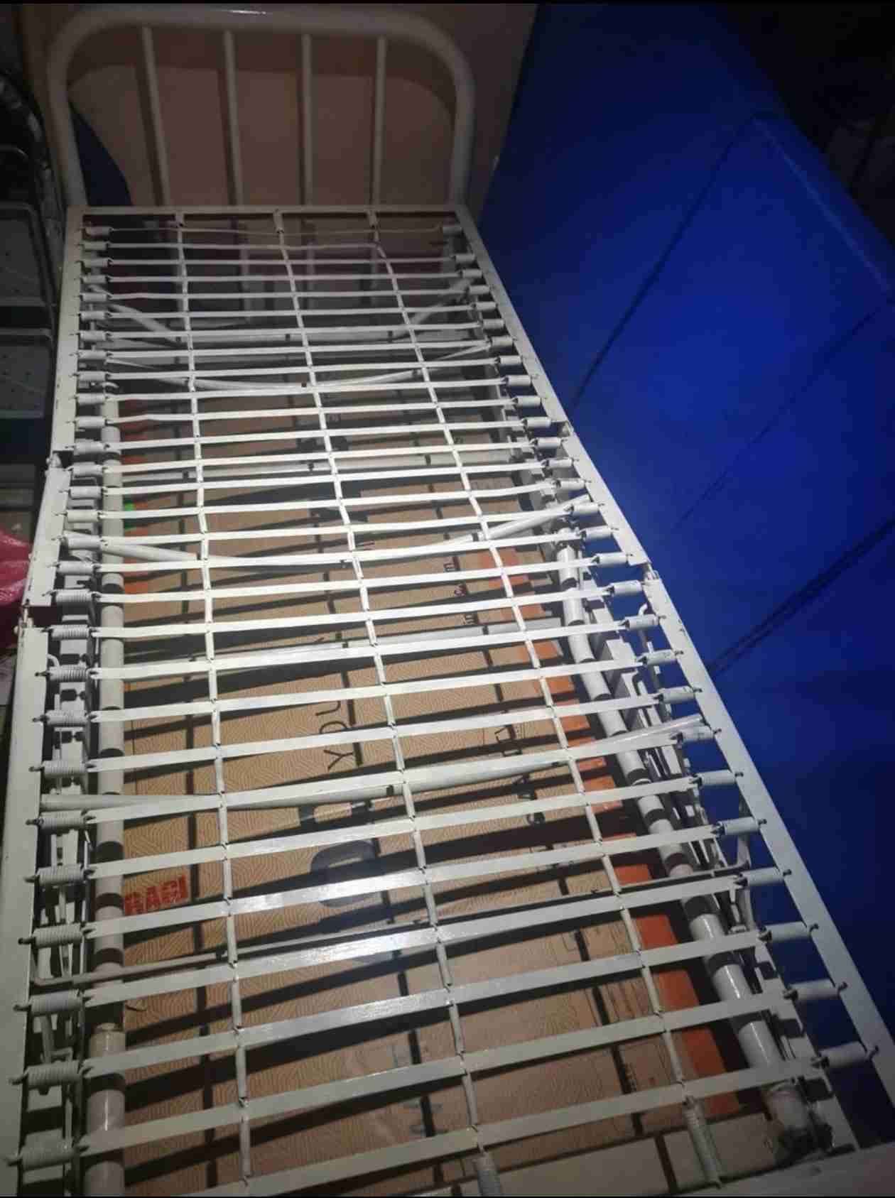 Cama hospitalaria ajustable 2 posiciones - miniatura 1