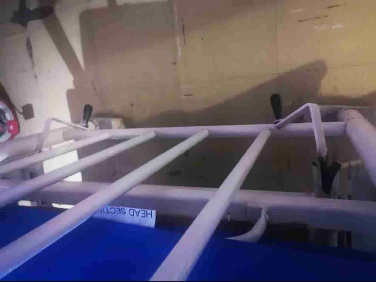 Cama hospitalaria ajustable 2 posiciones - miniatura 6