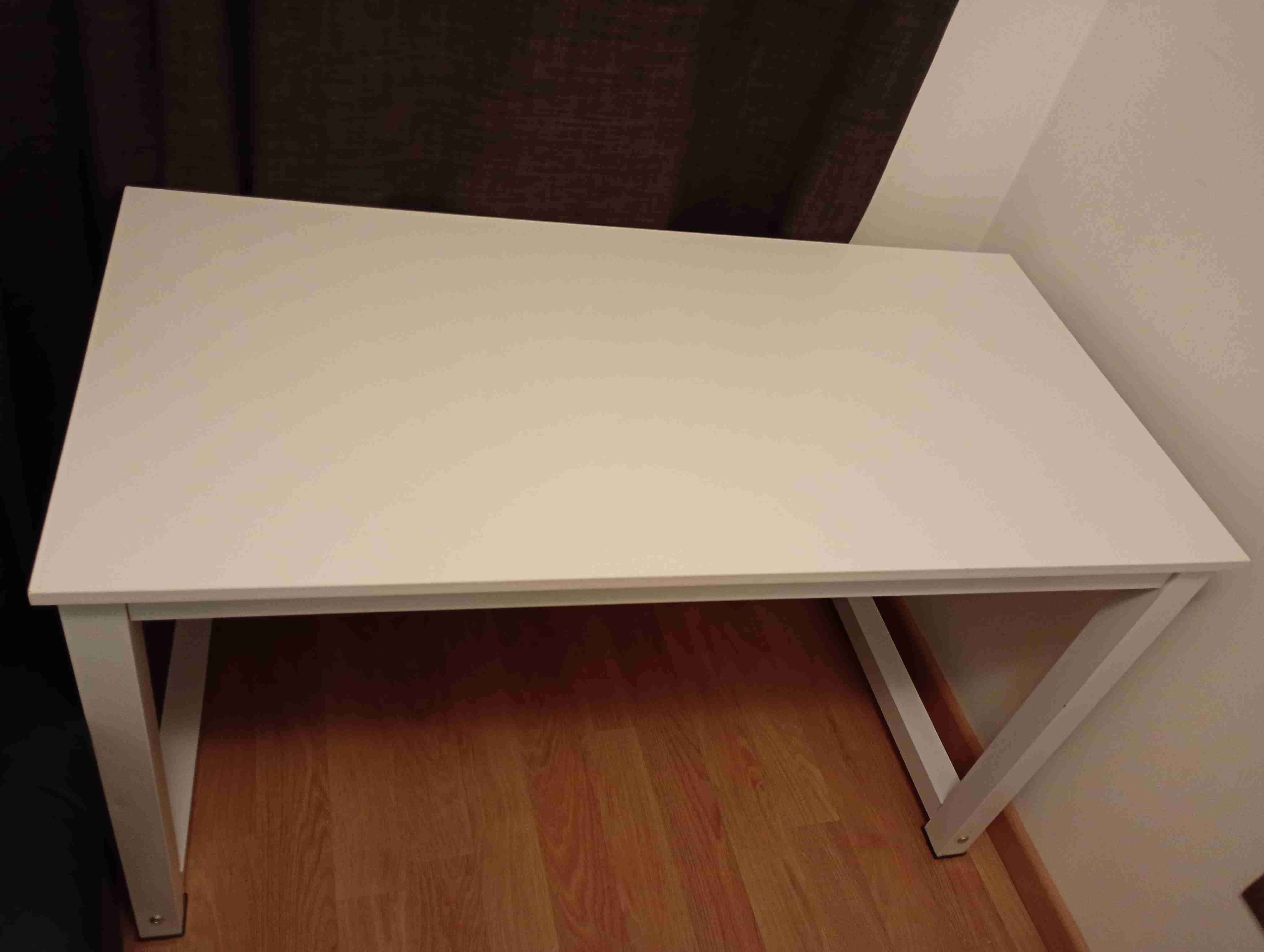 Escritorio blanco - miniatura 1