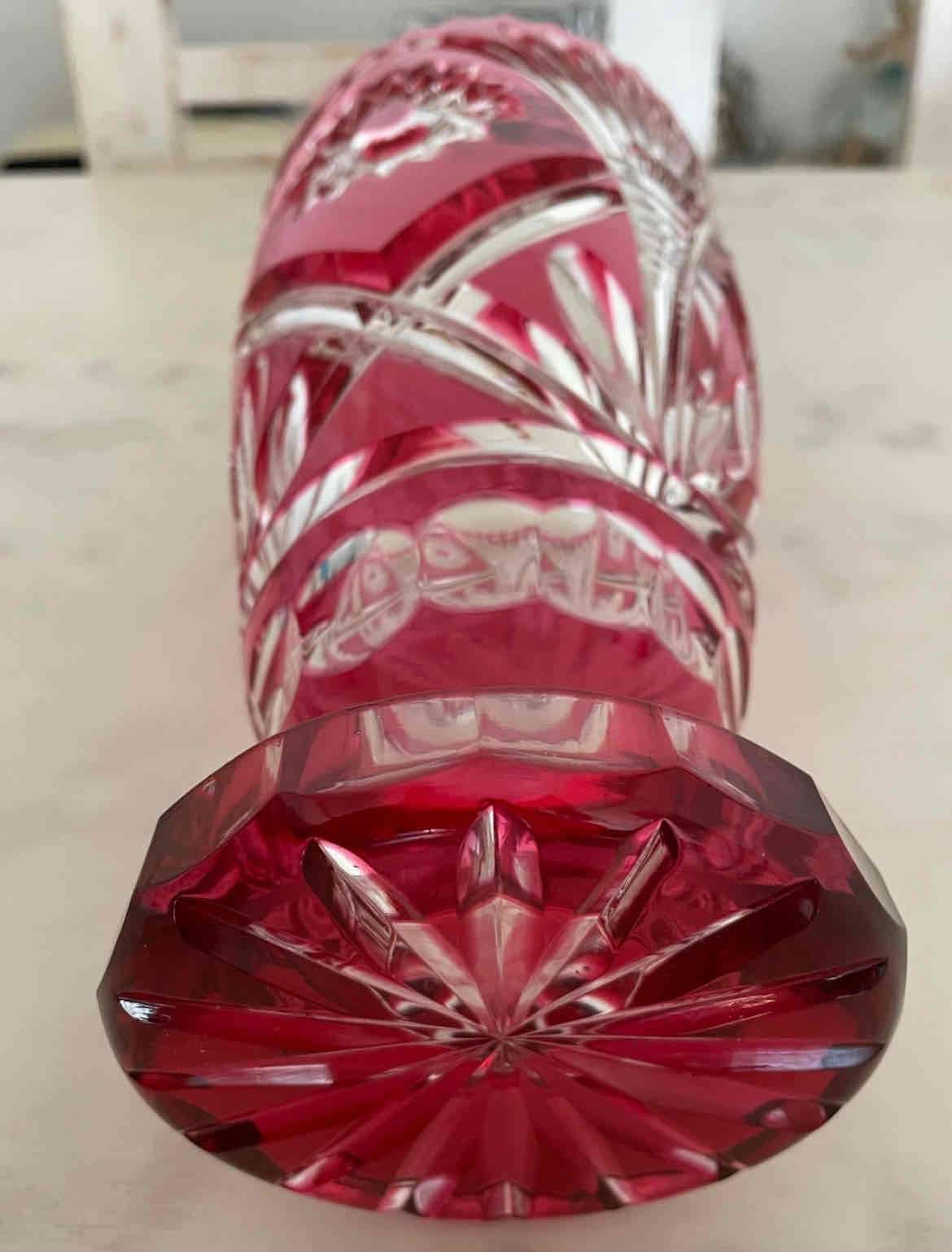 Florero de cristal tallado rosa - miniatura 2