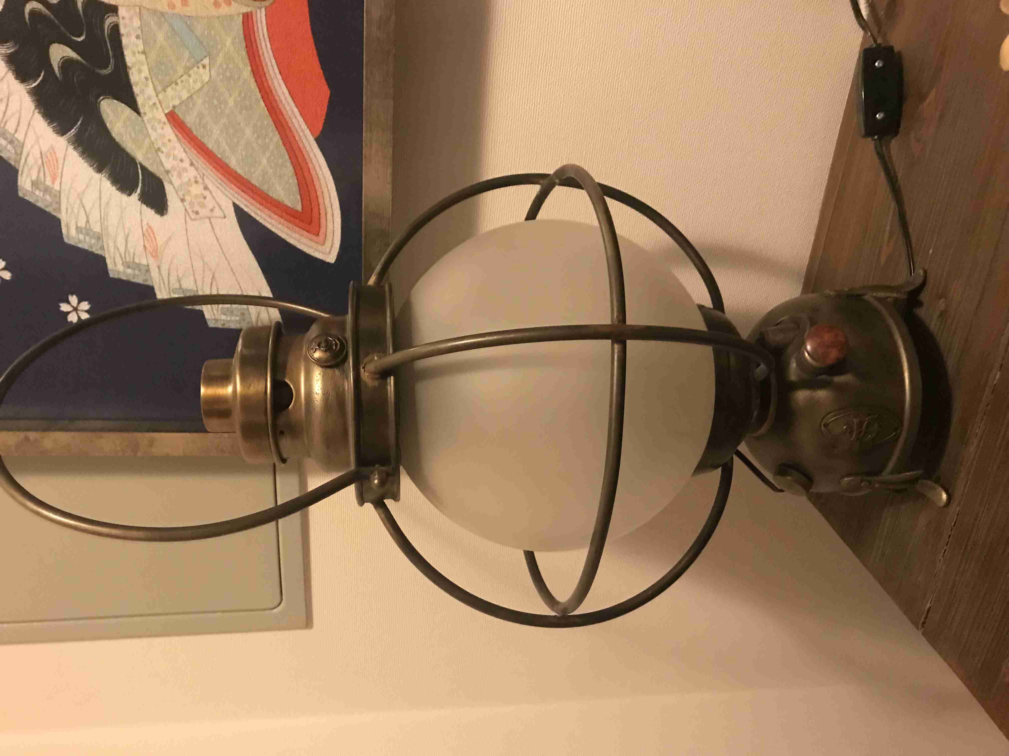 Lámpara de sobremesa de bronce - miniatura 3