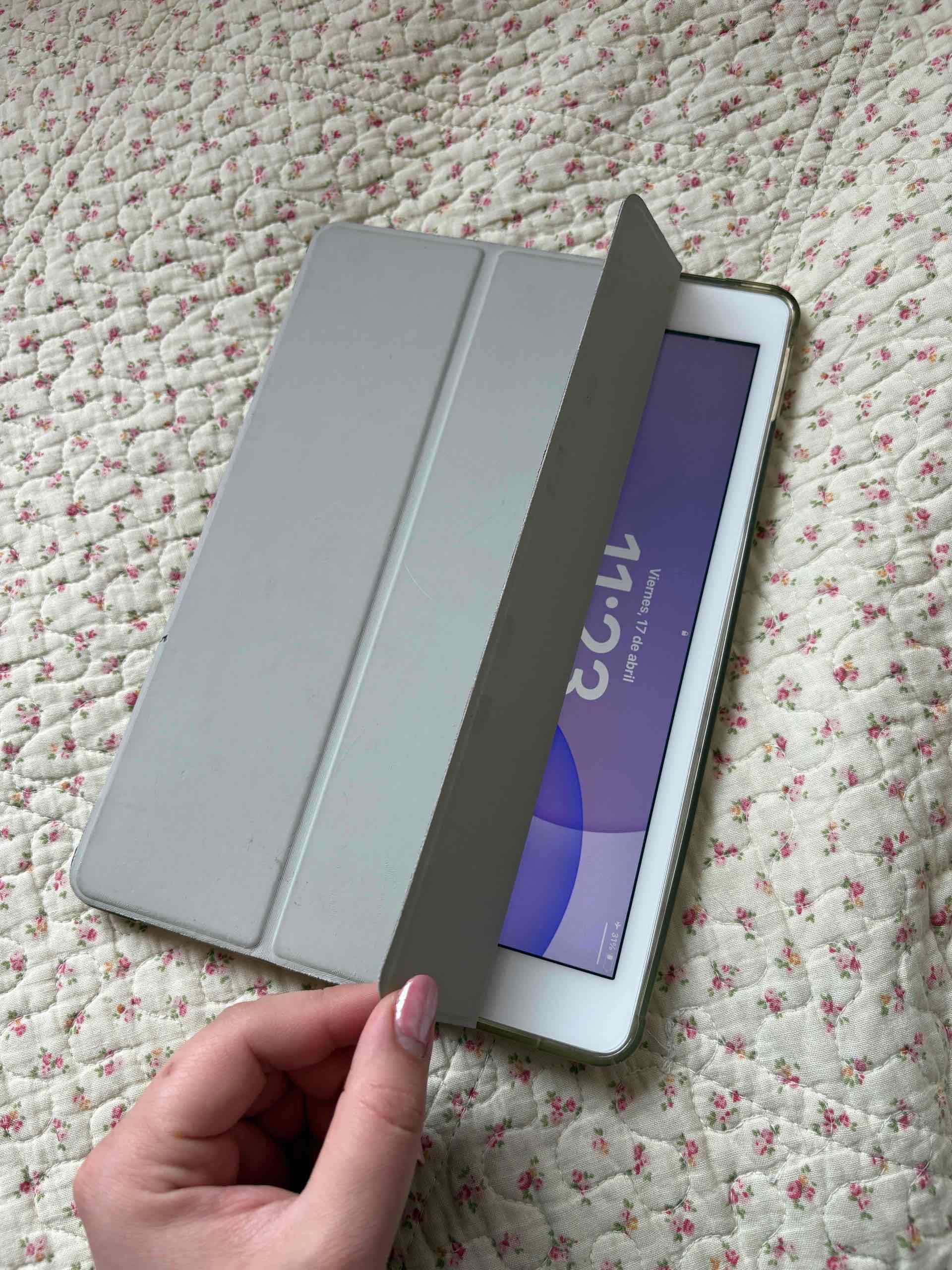 iPad 7ma generación de 32gb - miniatura 3