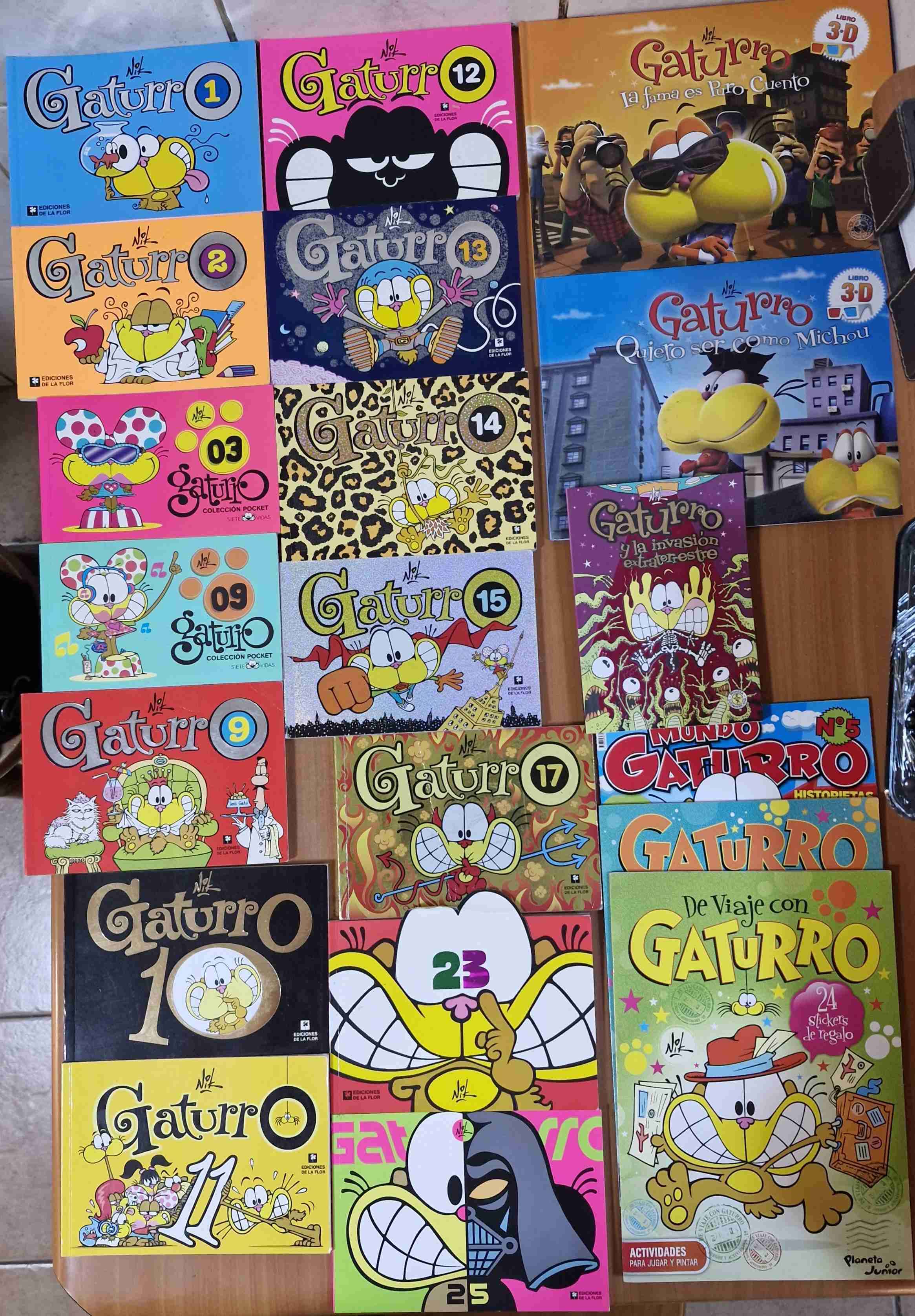 Ukulele Freeman rojo con estuche - miniatura 2