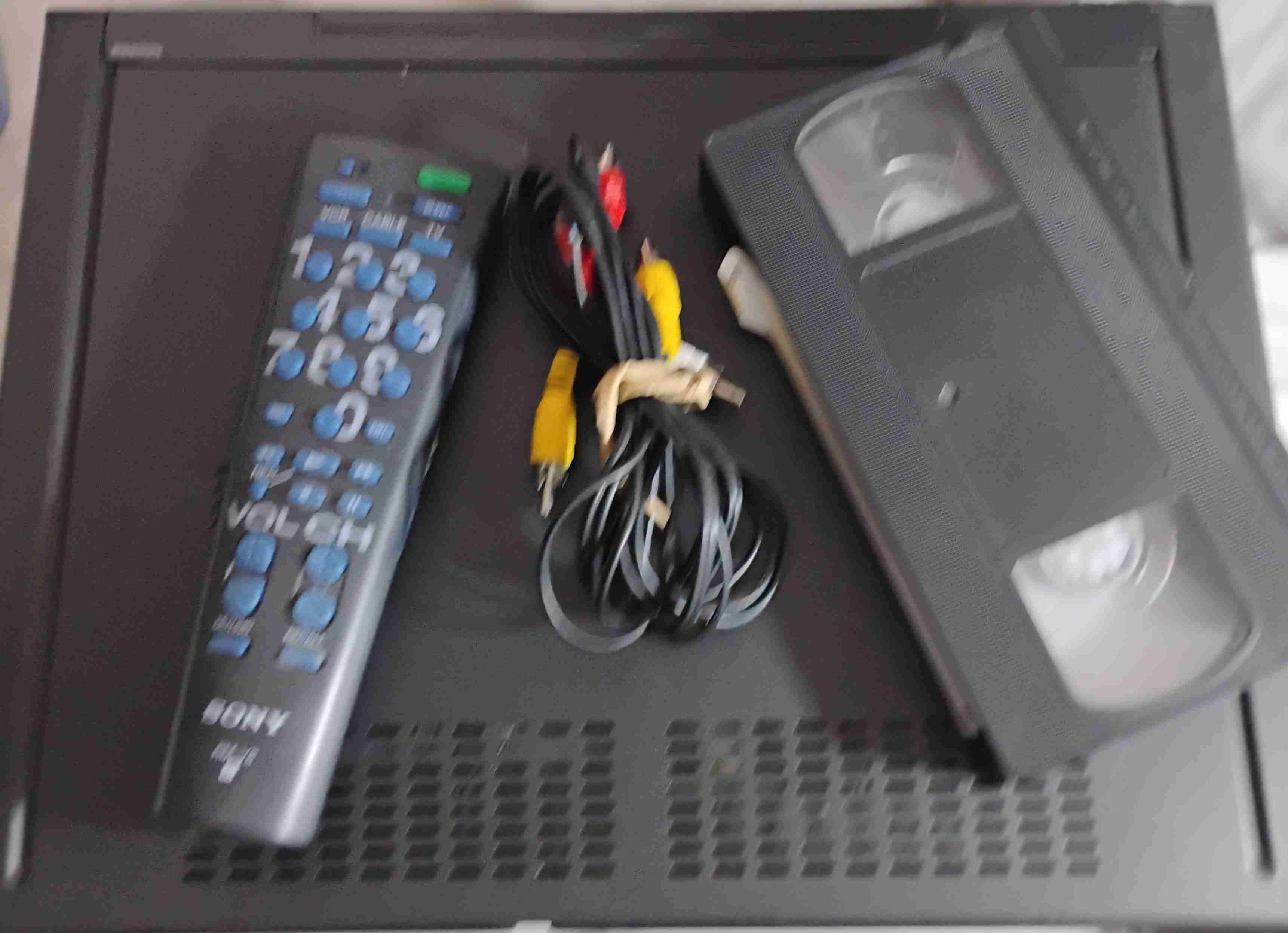 Reproductor VHS Sony Tri Logic - miniatura 6