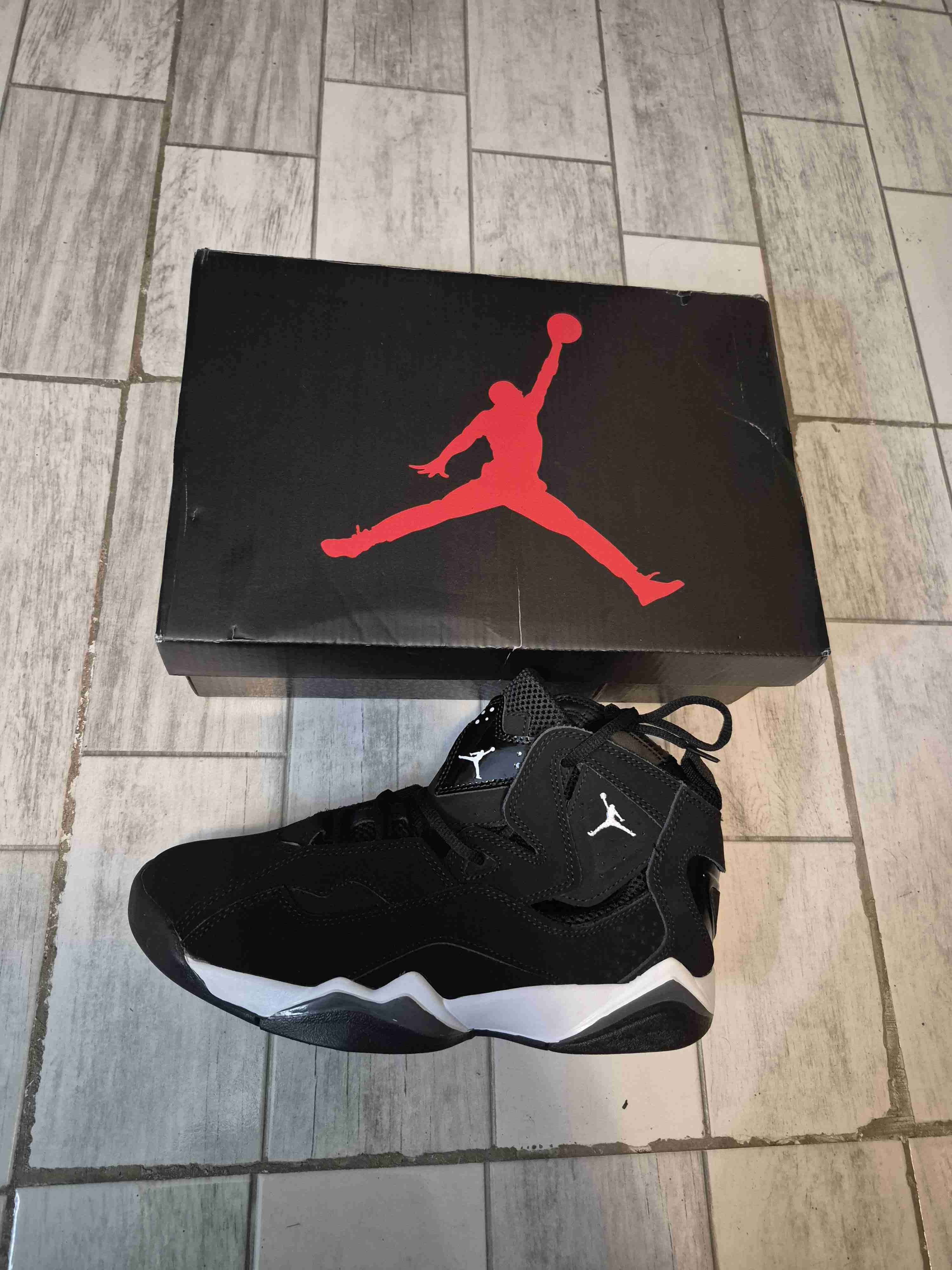 🔥zapatillas jordan negras estilo basket- con caja🔥 - miniatura 3