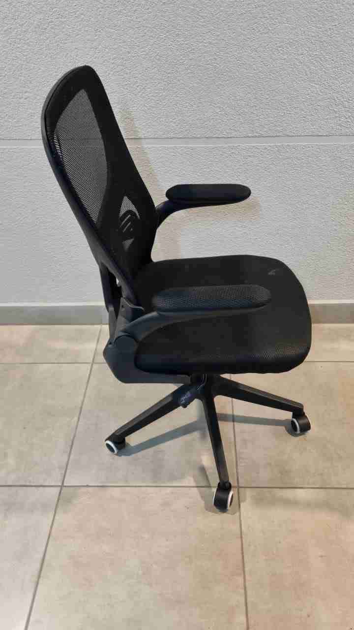 Silla ergonómica negra - miniatura 2