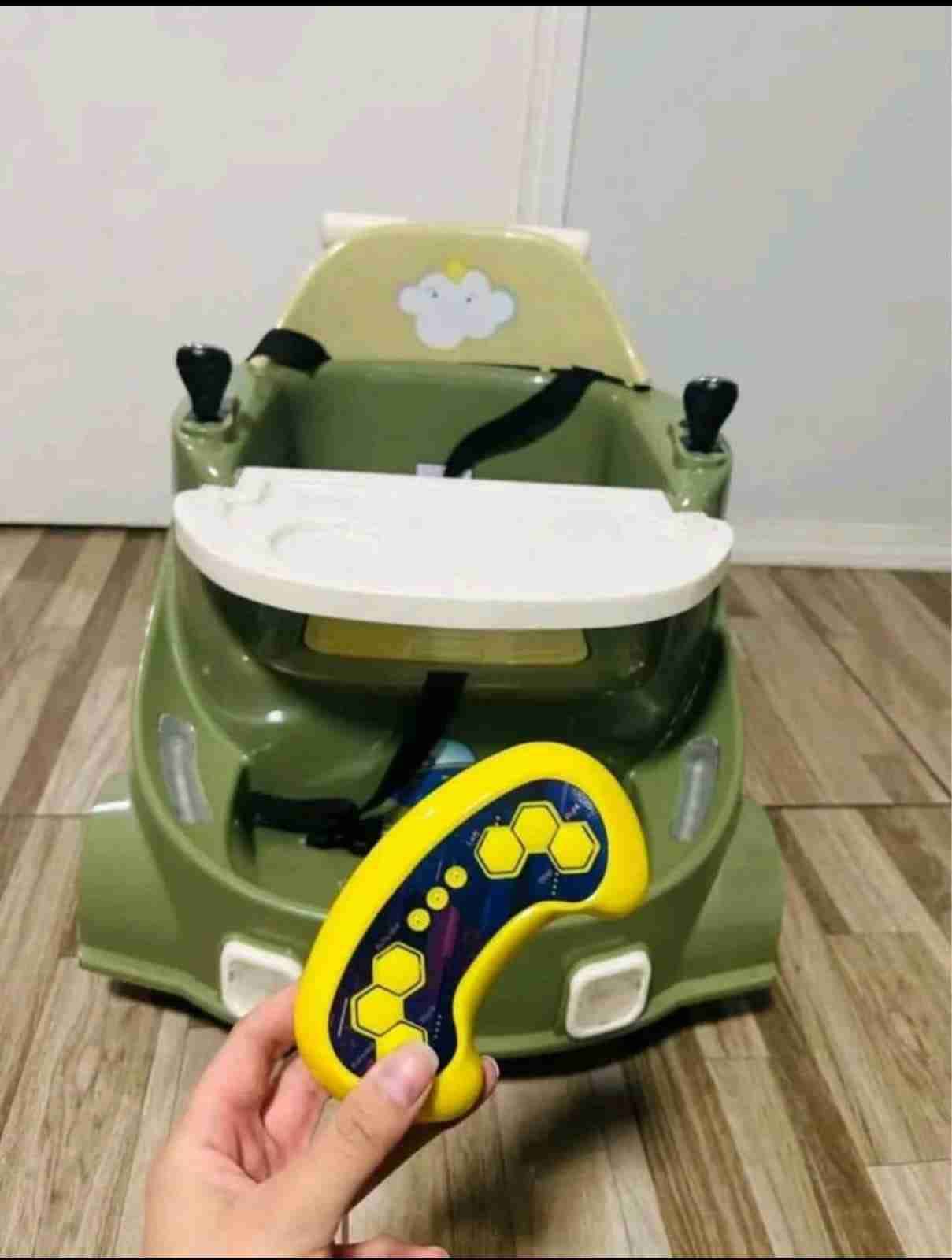 Coche paseo infantil verde - miniatura 2