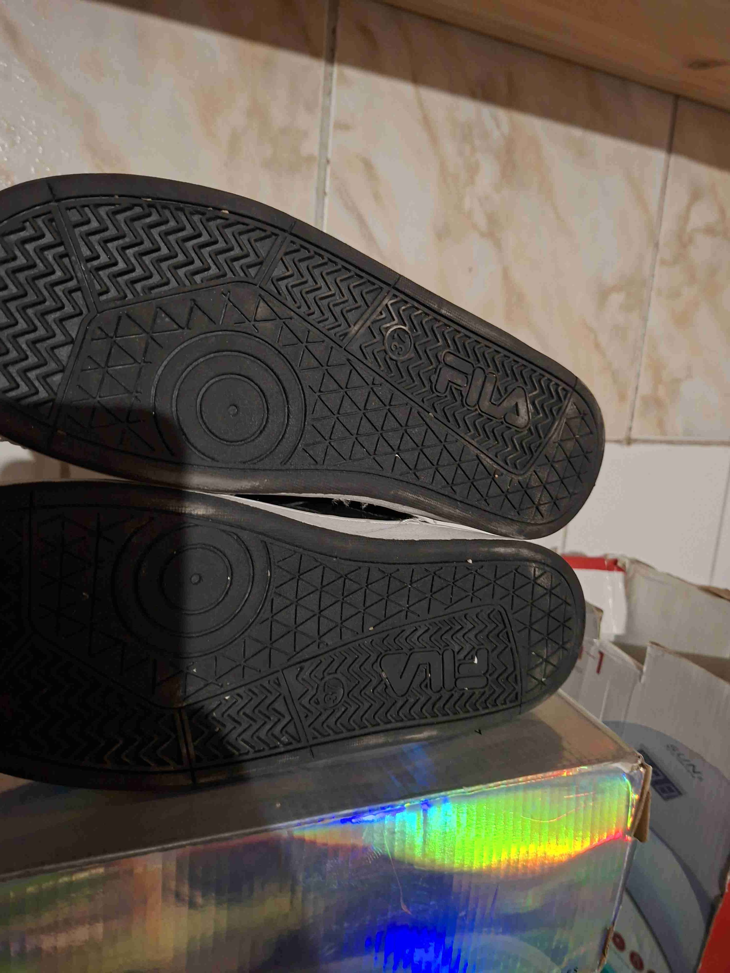 Zapatillas negras Fila - miniatura 3