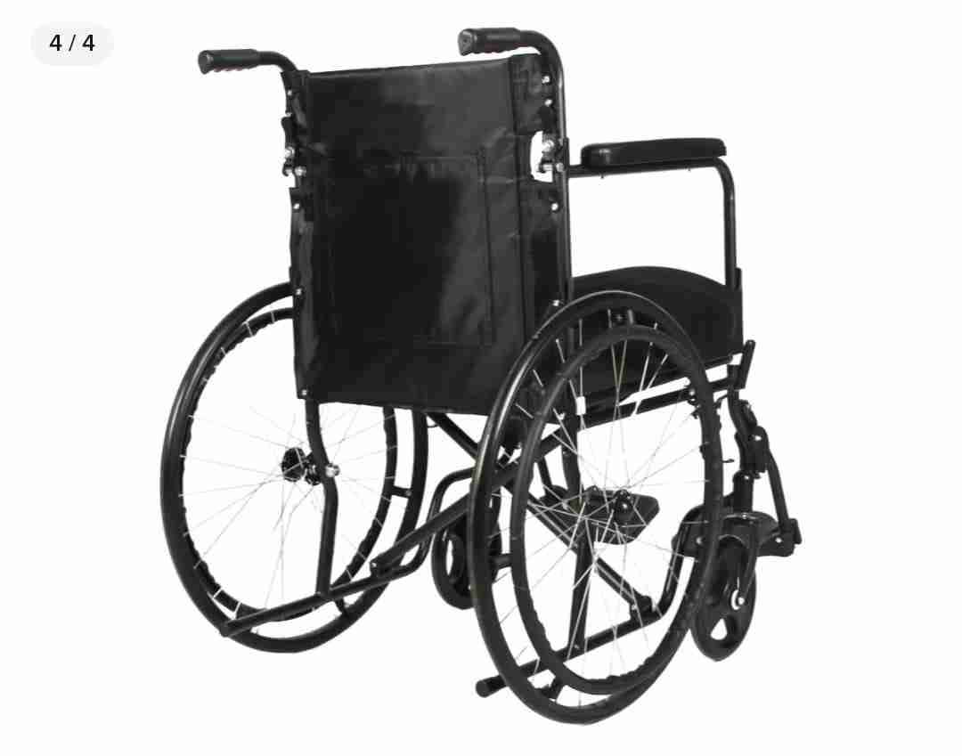 Silla de ruedas plegable negra - miniatura 2