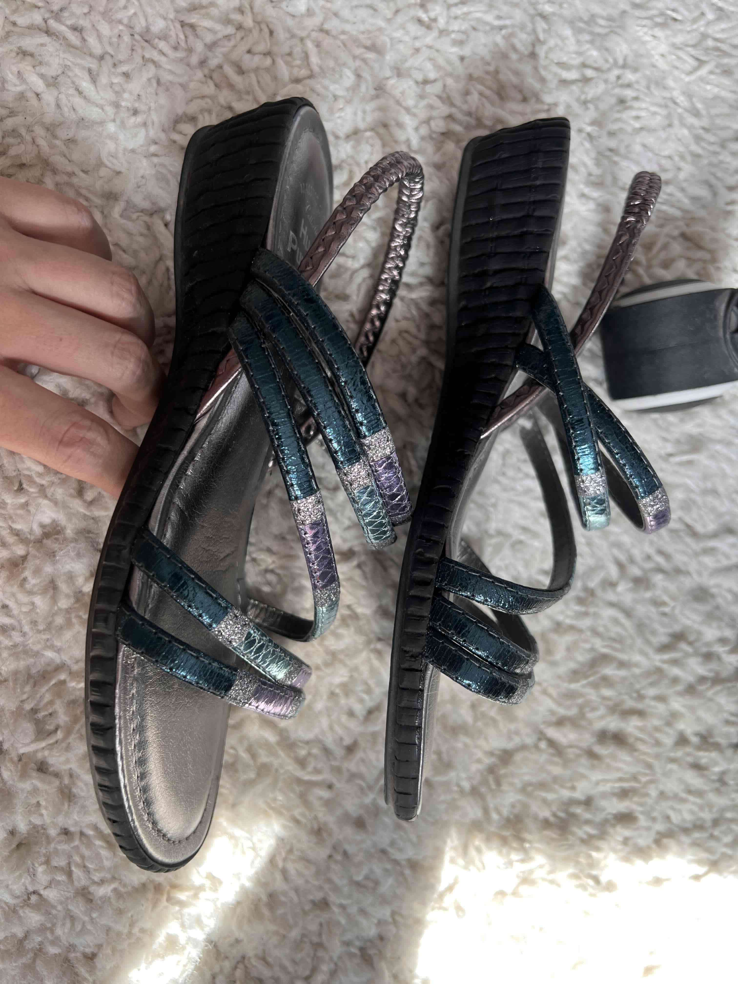 Sandalias Hush Puppies metalizadas - miniatura 2