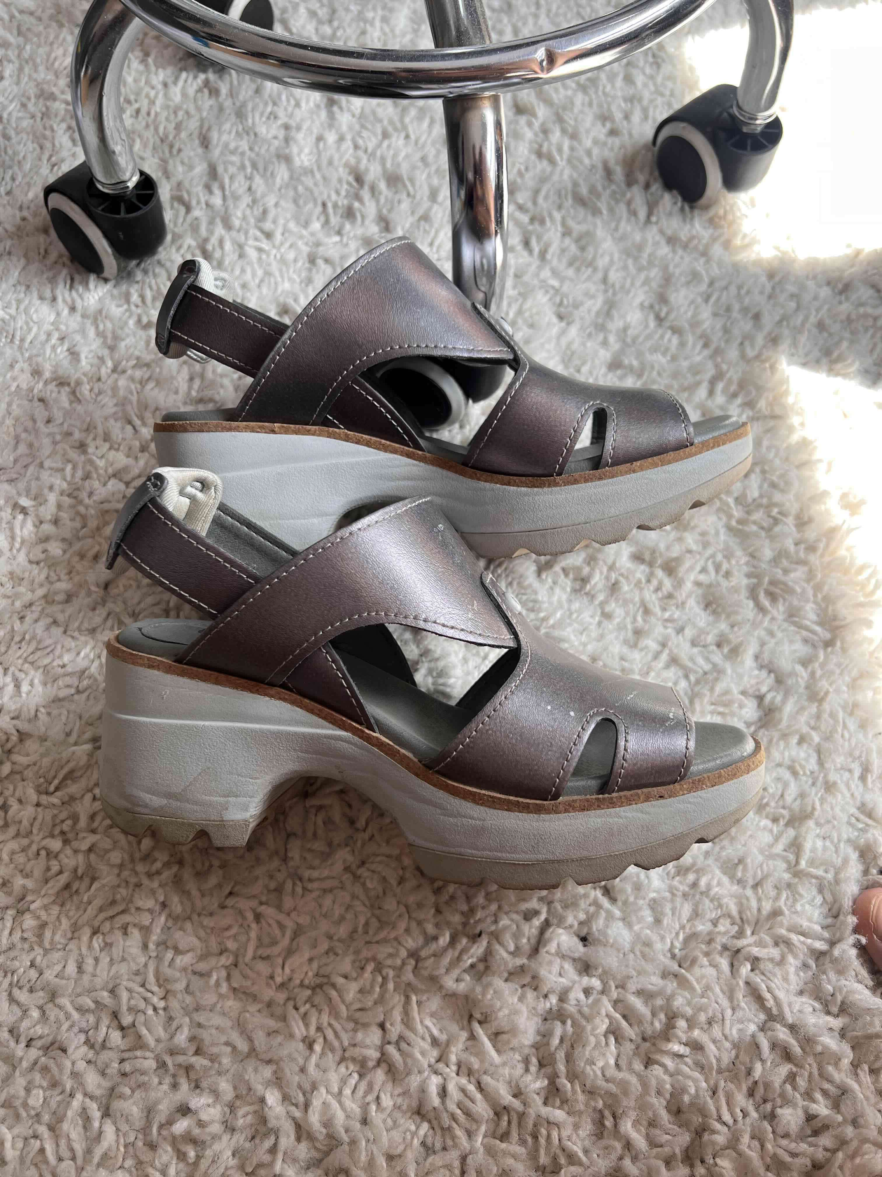 Sandalias CAT plataforma plateadas - miniatura 1