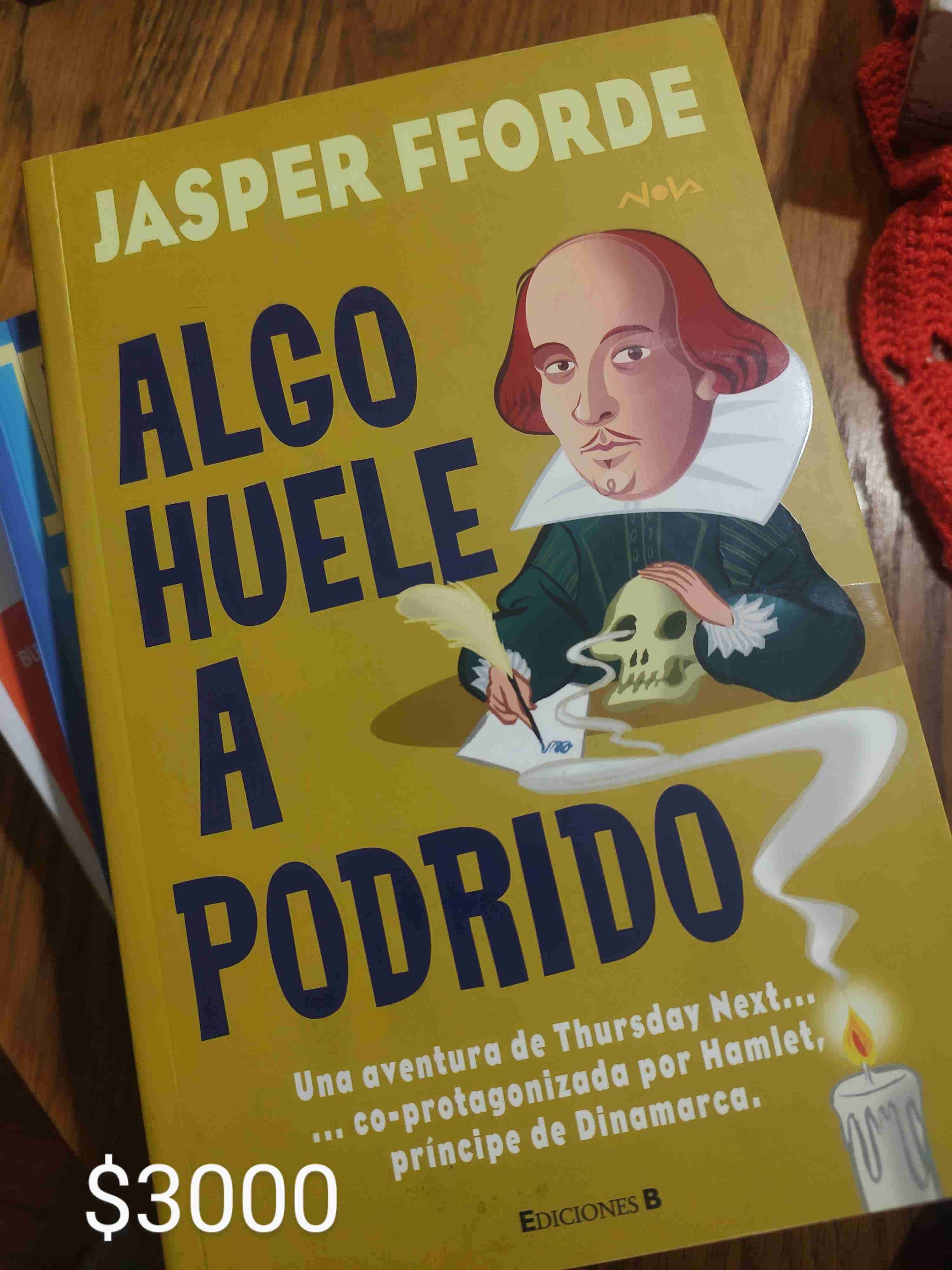 Libro Algo Huele a Podrido