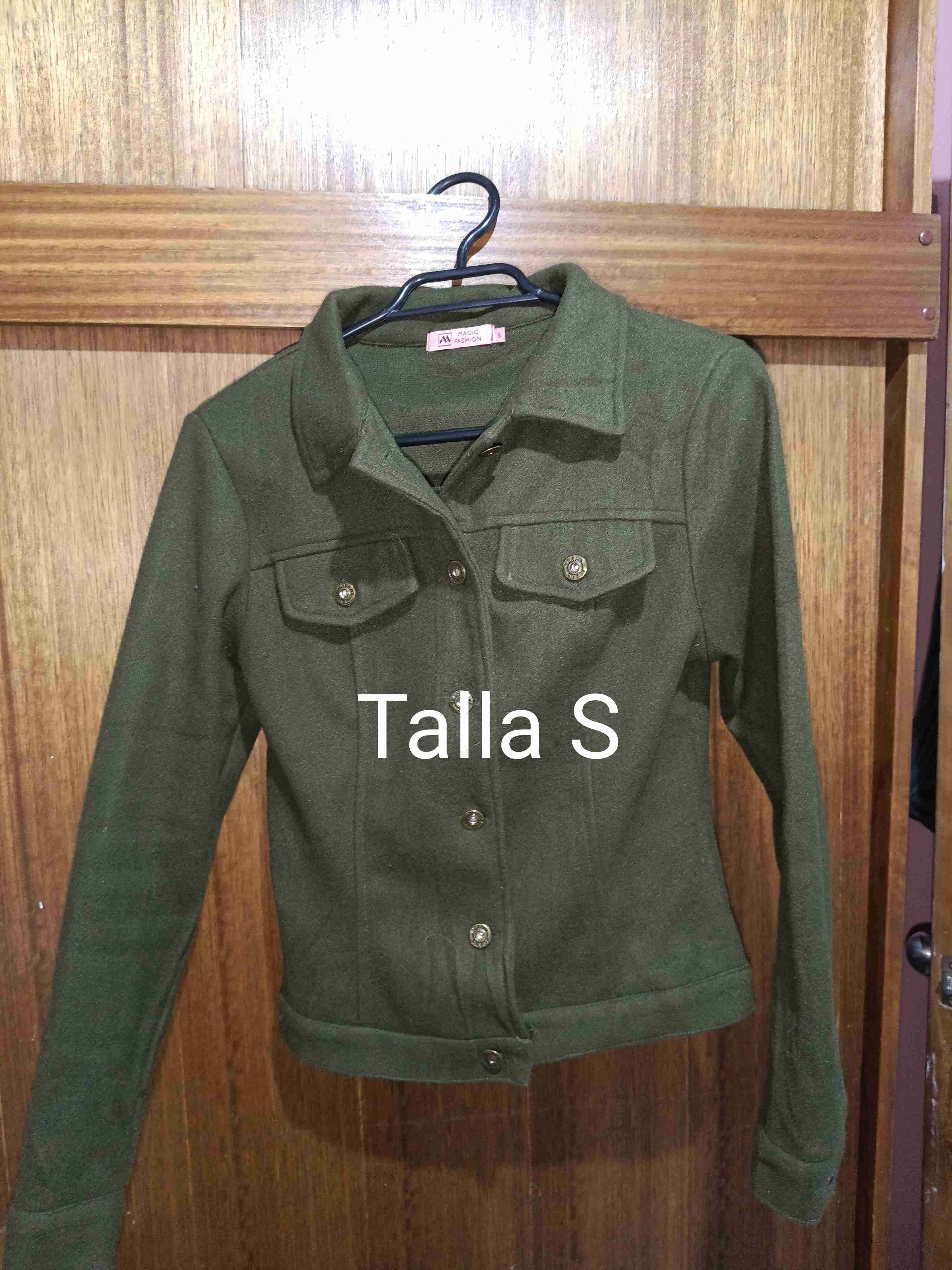 Chaqueta verde militar mujer
