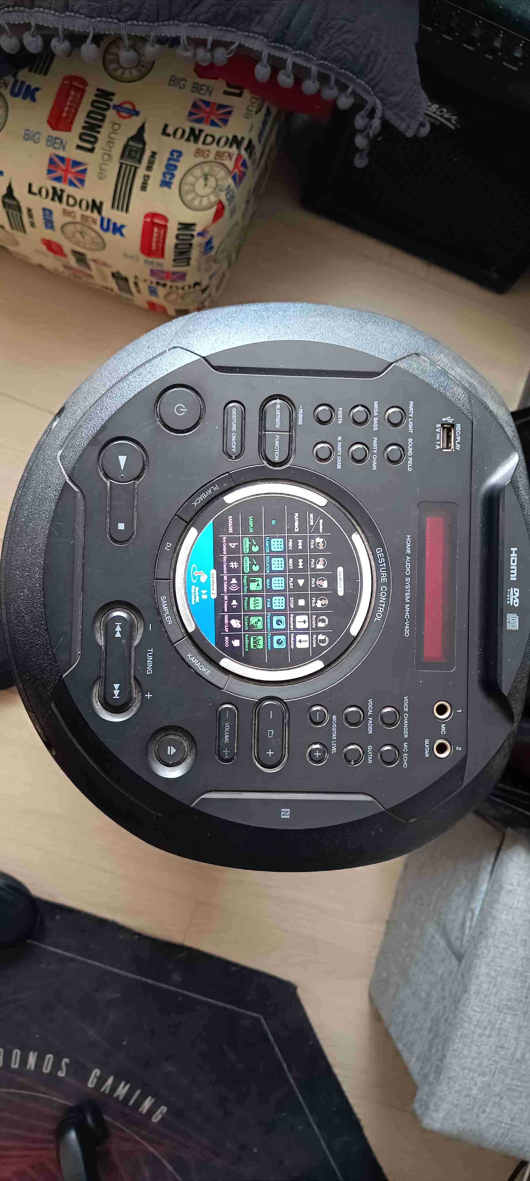 Parlante Sony de gran tamaño - miniatura 3