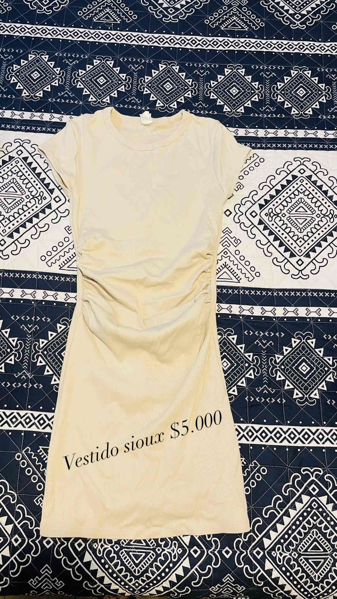 Vestido beige ajustado sioux