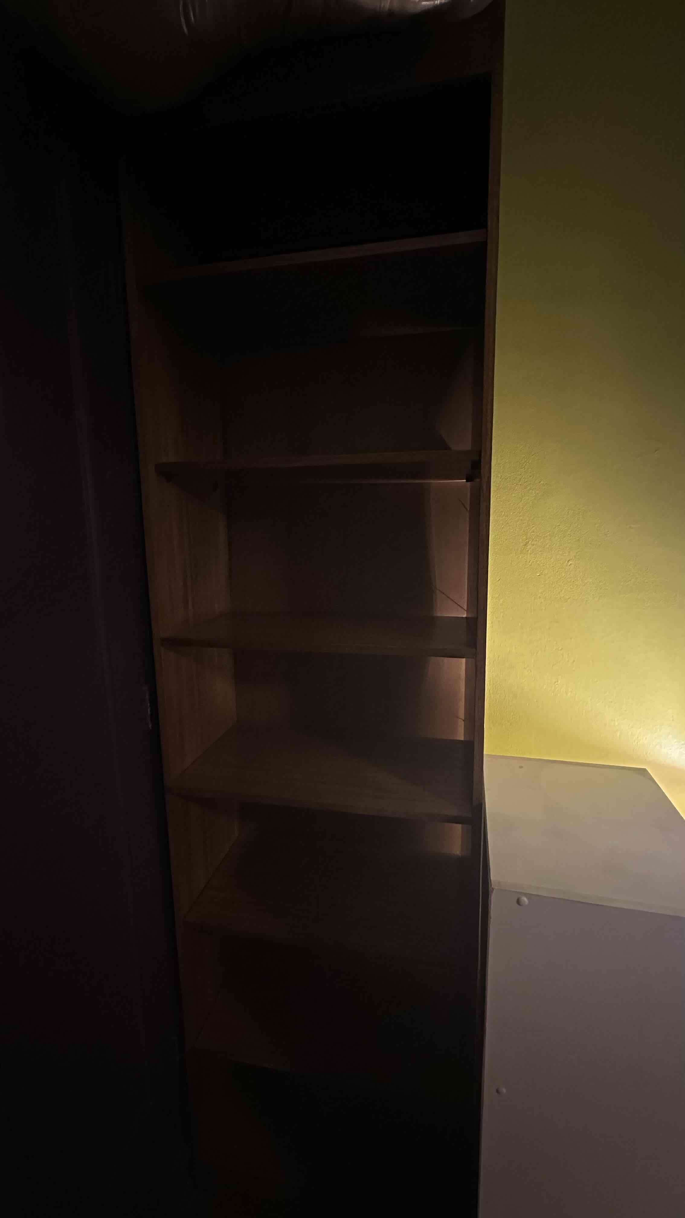 Estante de madera oscuro - miniatura 2