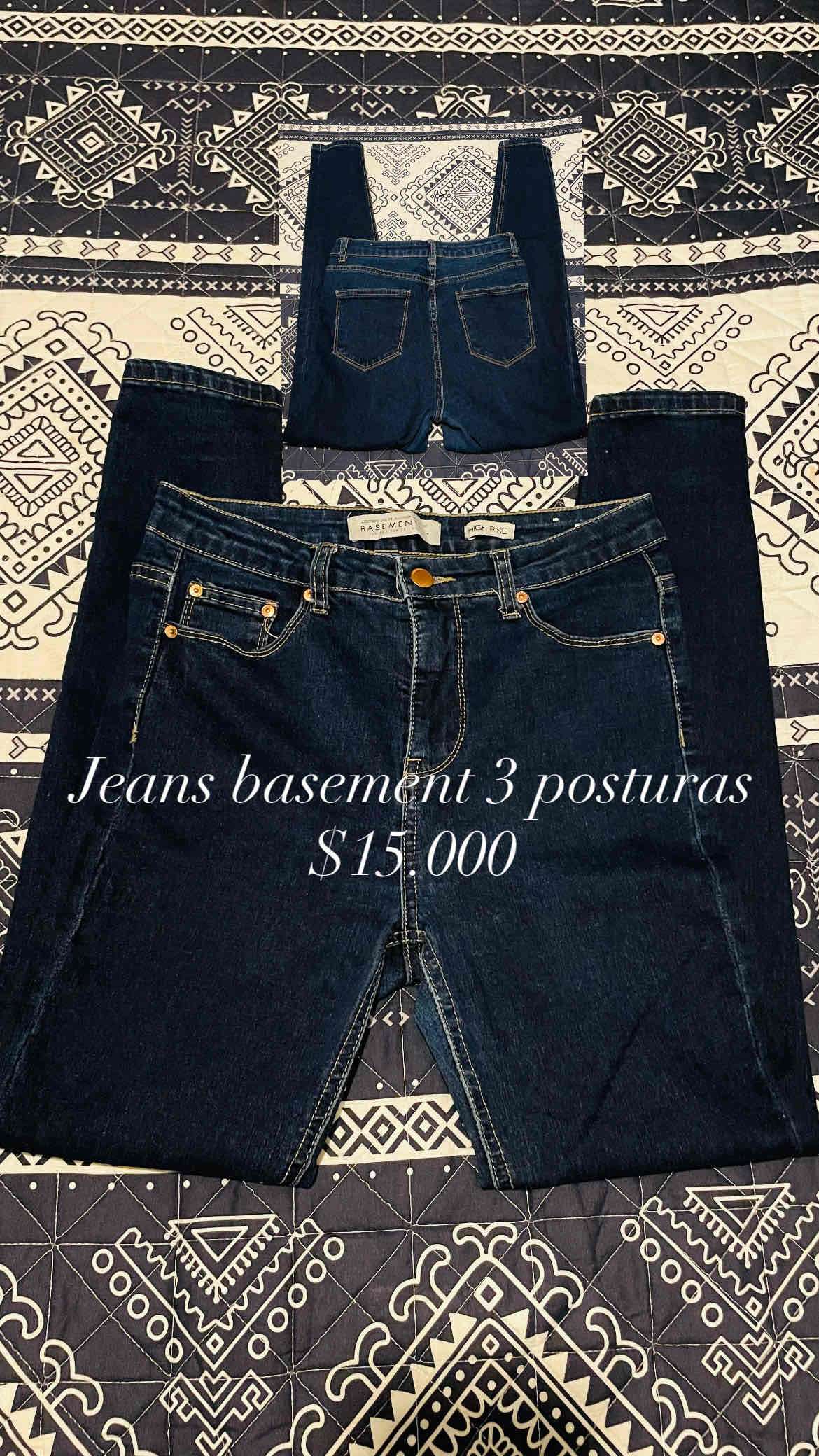 Jeans azul oscuro Basement