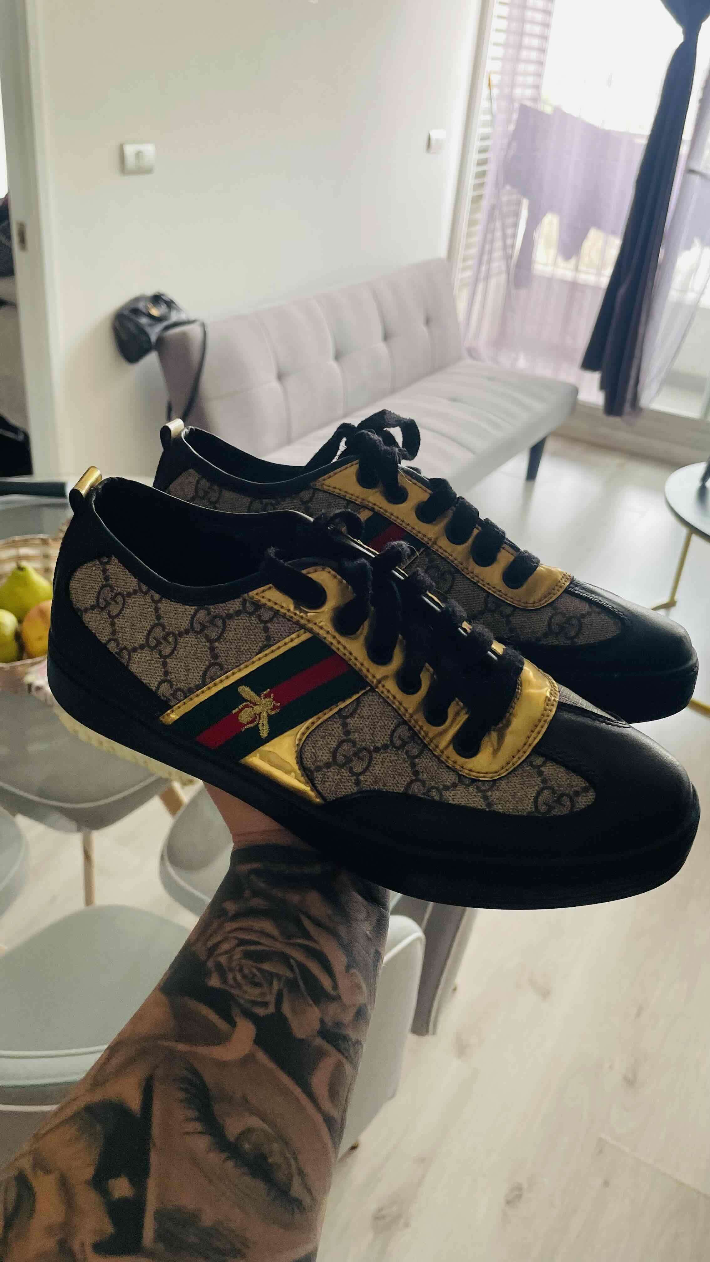 Zapatillas deportivas doradas y negras(gucci) - miniatura 2