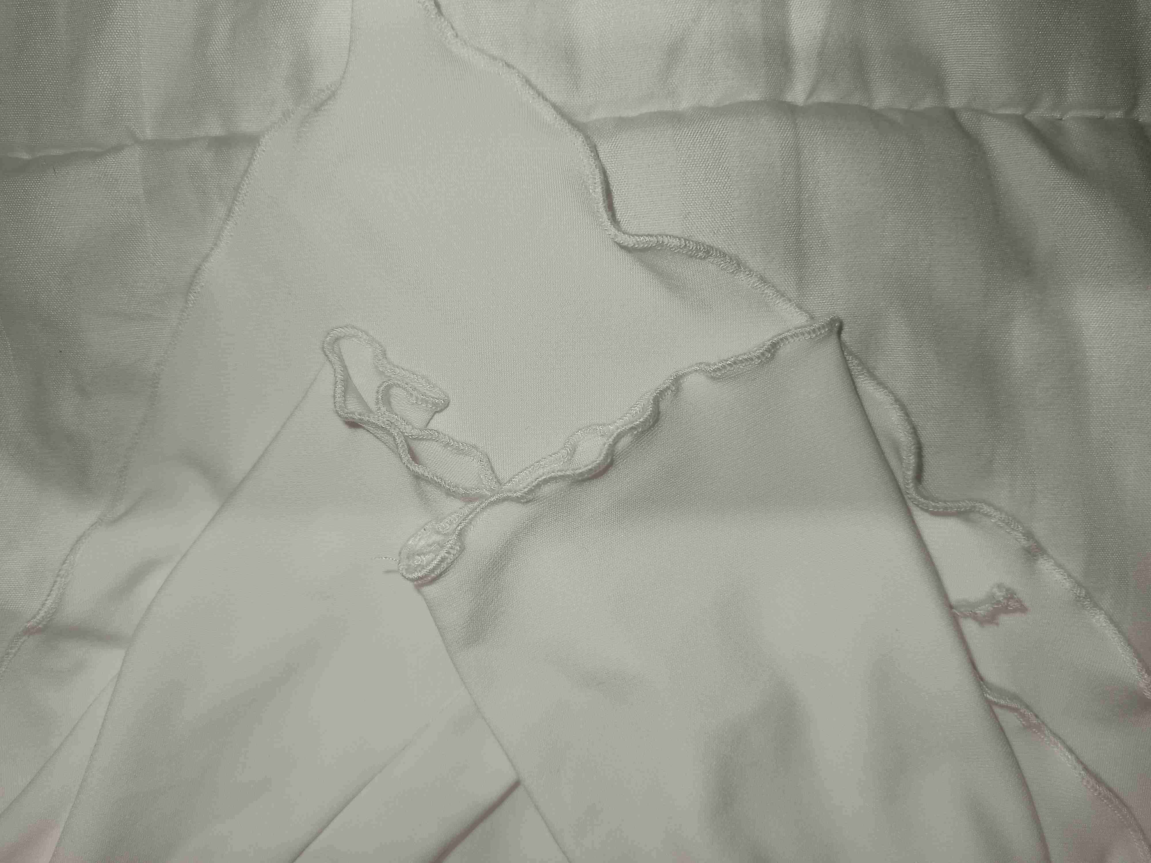 Polera blanca en punta - miniatura 3