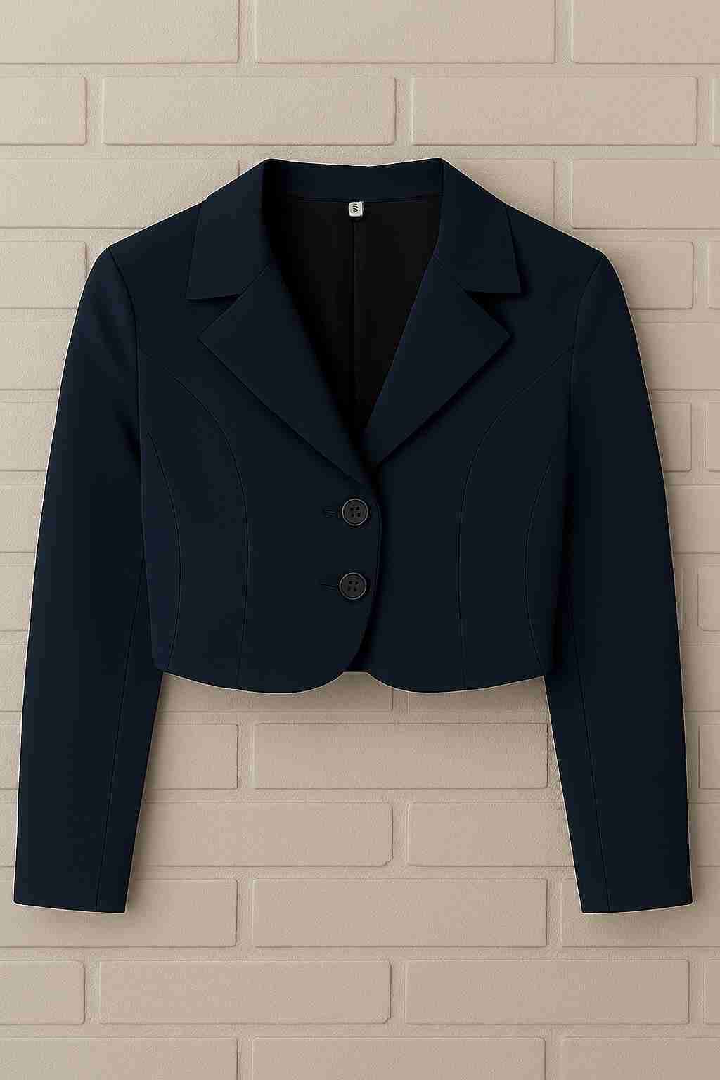 Chaqueta corta azul marino elegante