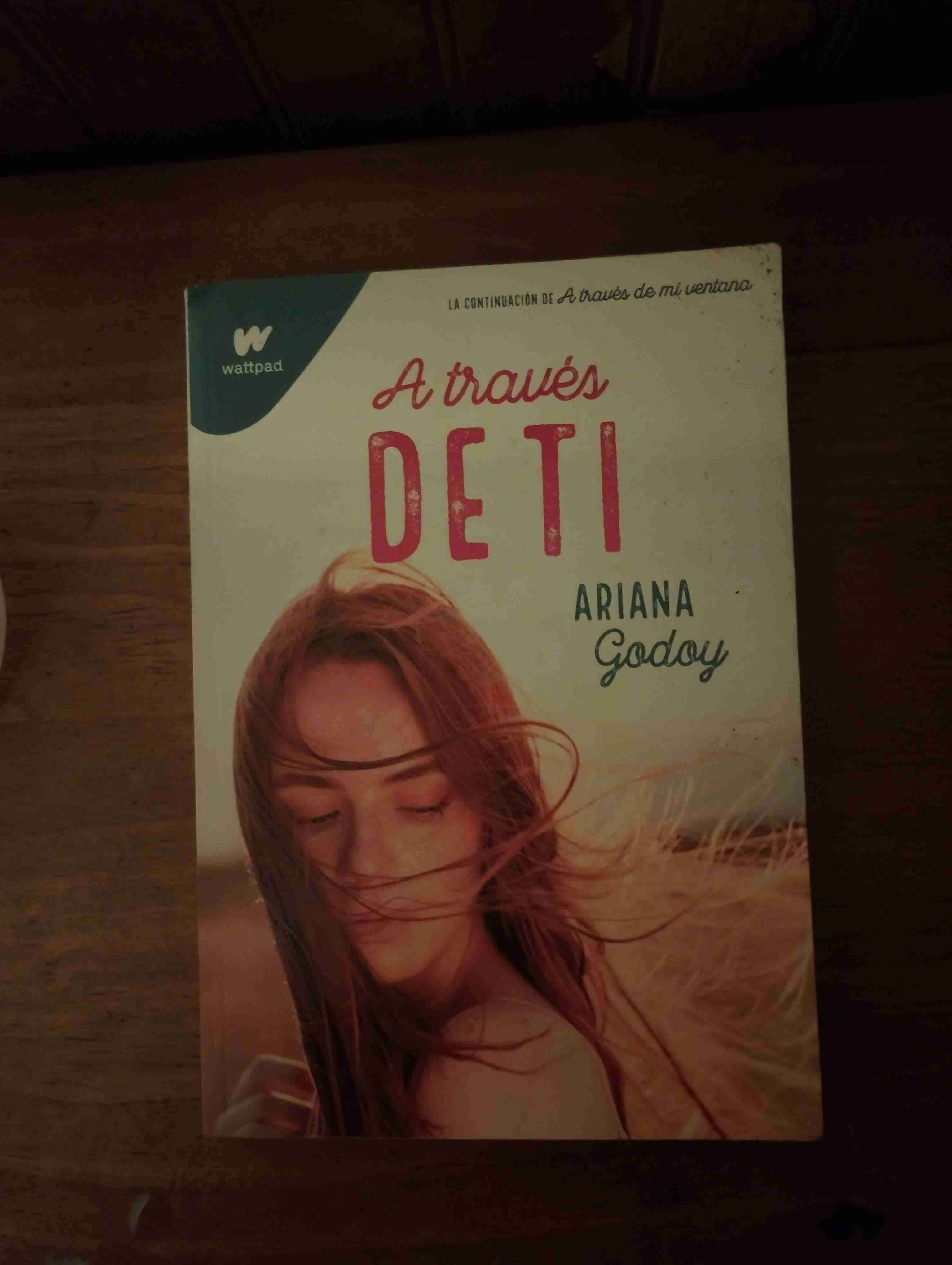 Libro juvenil atractivo - miniatura 2