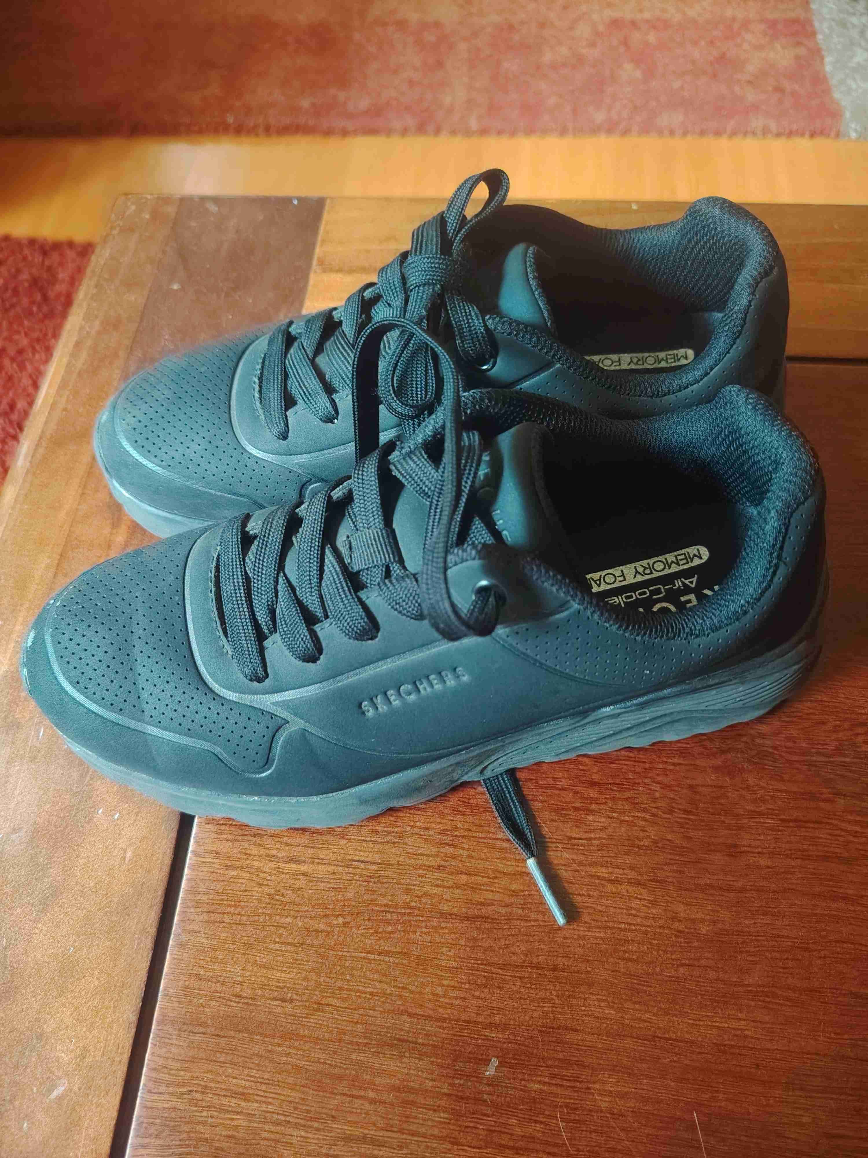 Zapatillas negras Skechers N°35 - miniatura 1