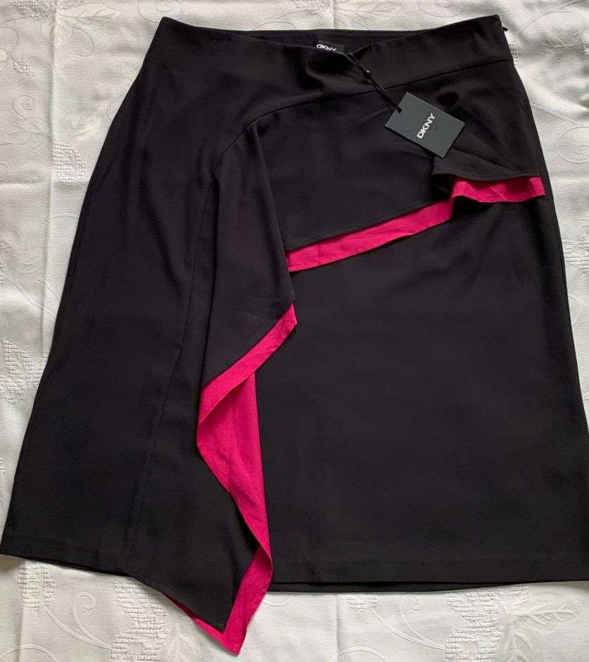 Falda negra DKNY talla 12 - miniatura 2