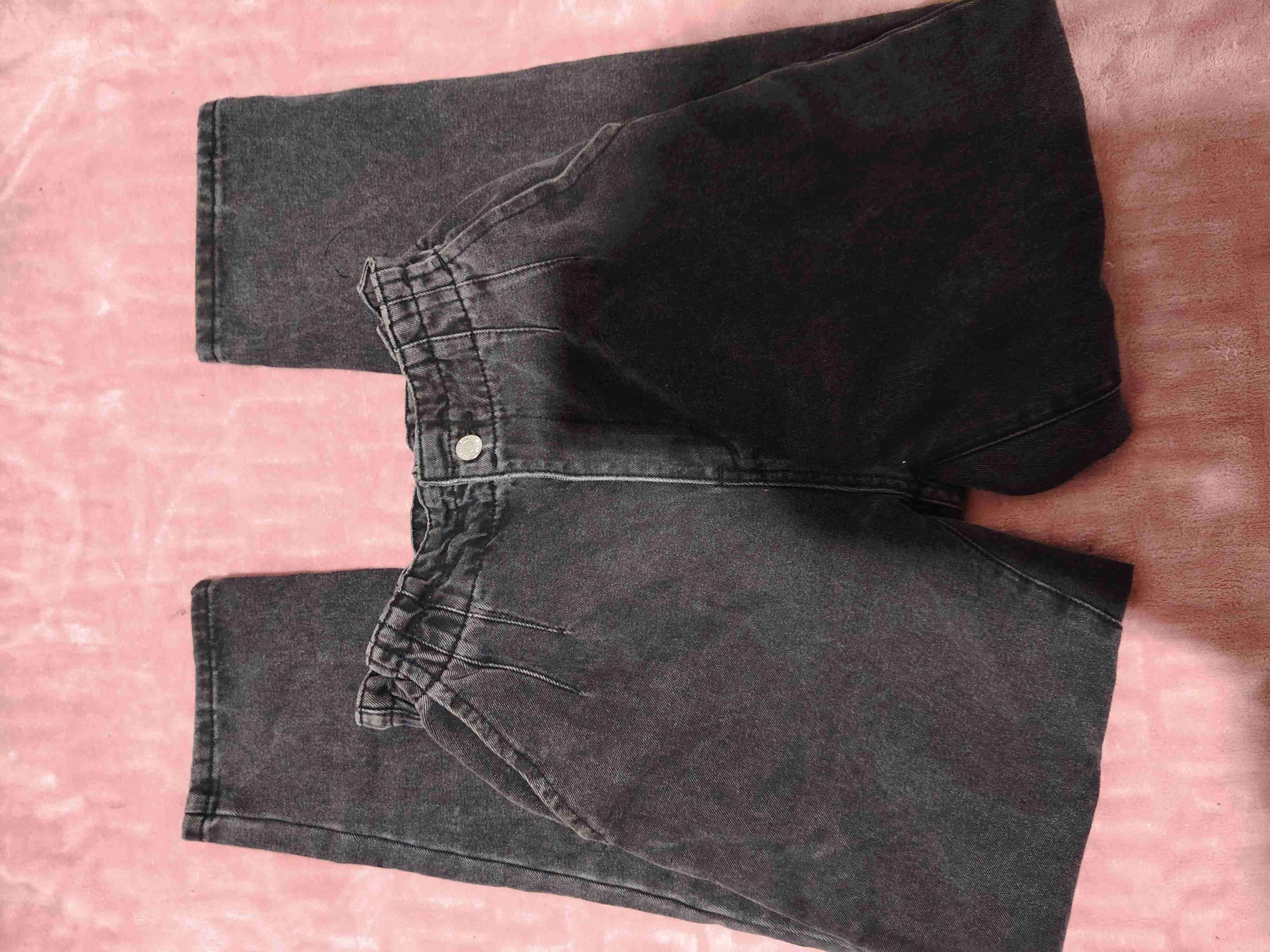 Pantalones de mezclilla negros