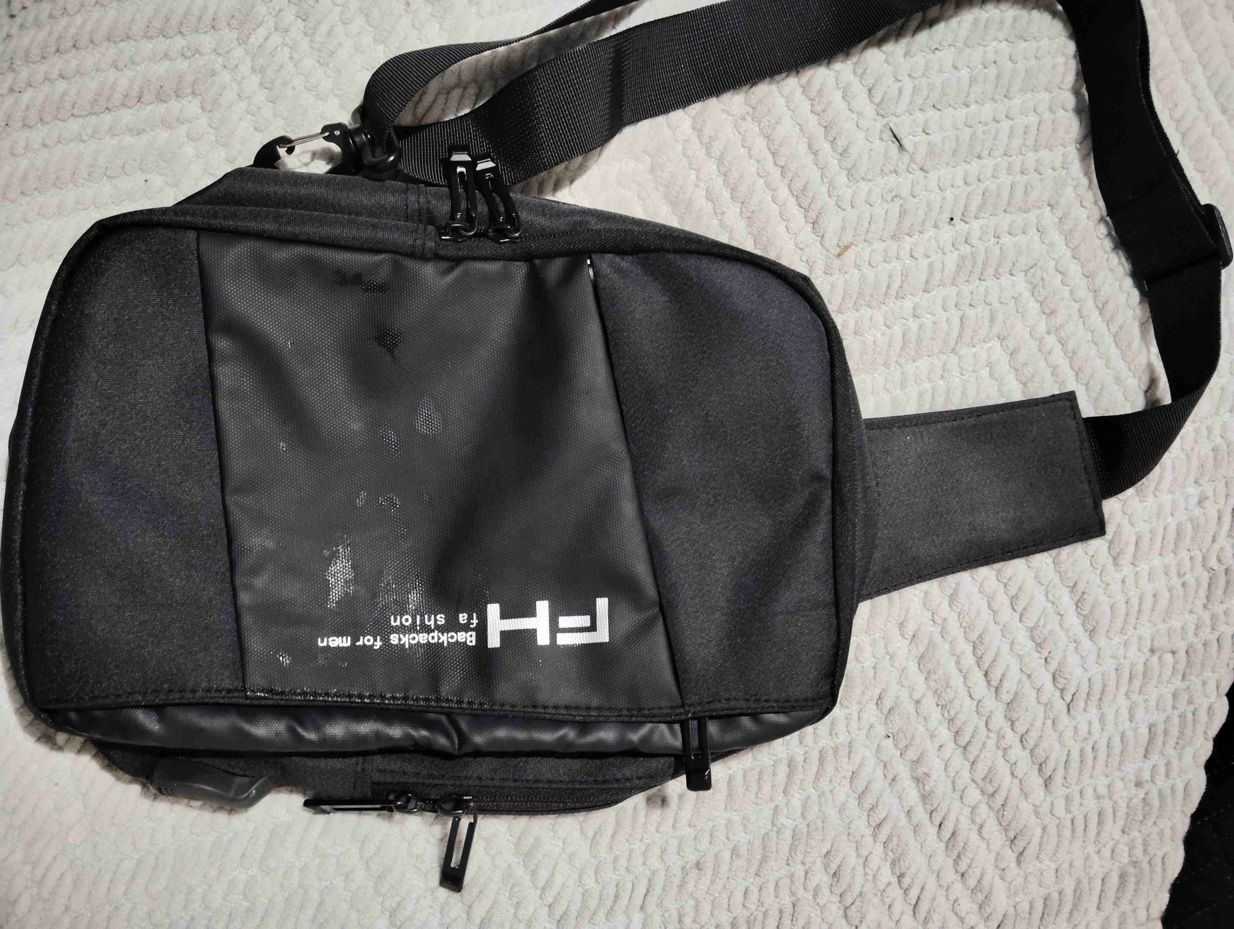 Riñonera negra resistente - miniatura 1