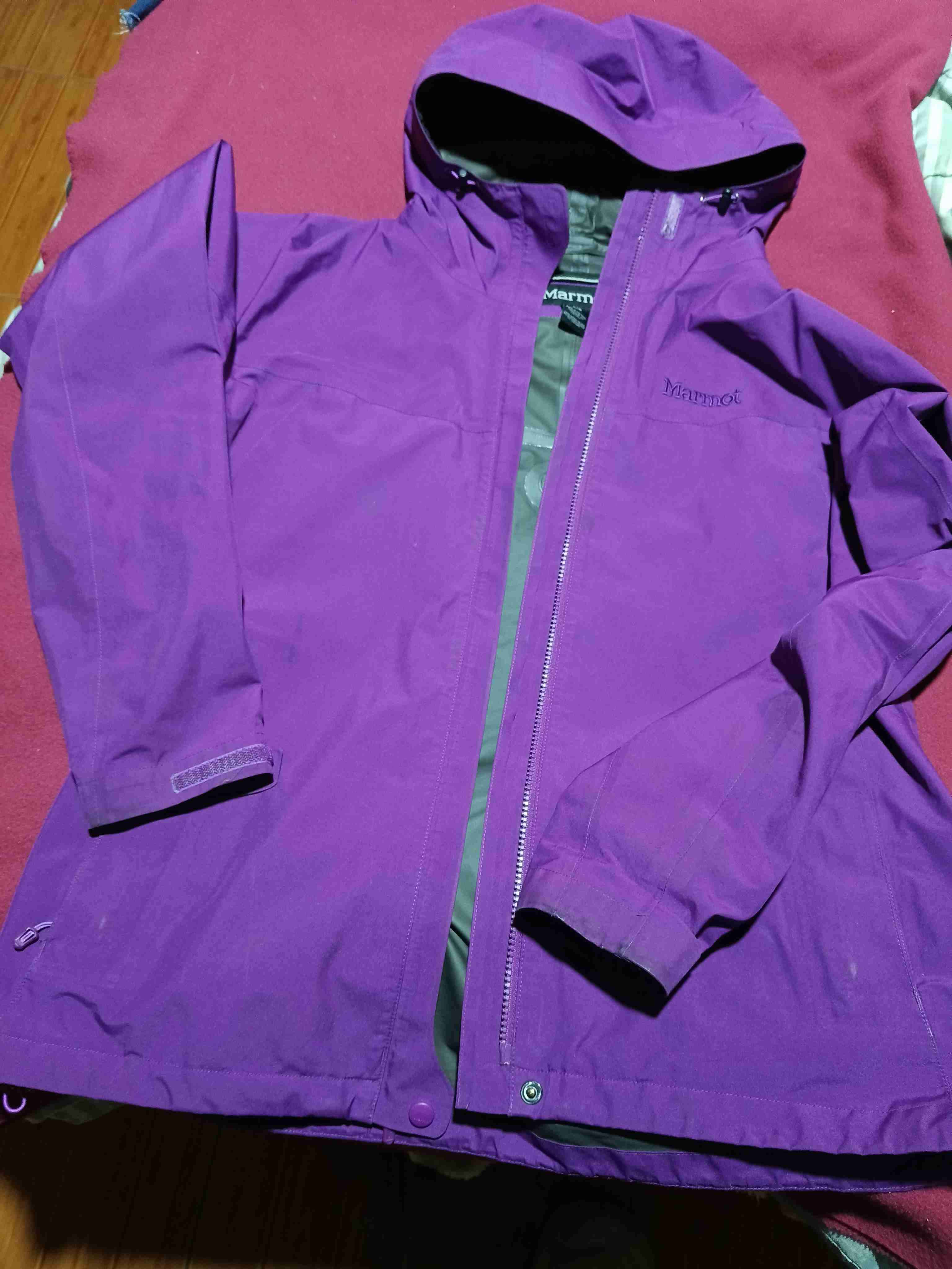 Chaqueta negra de cuero - miniatura 4