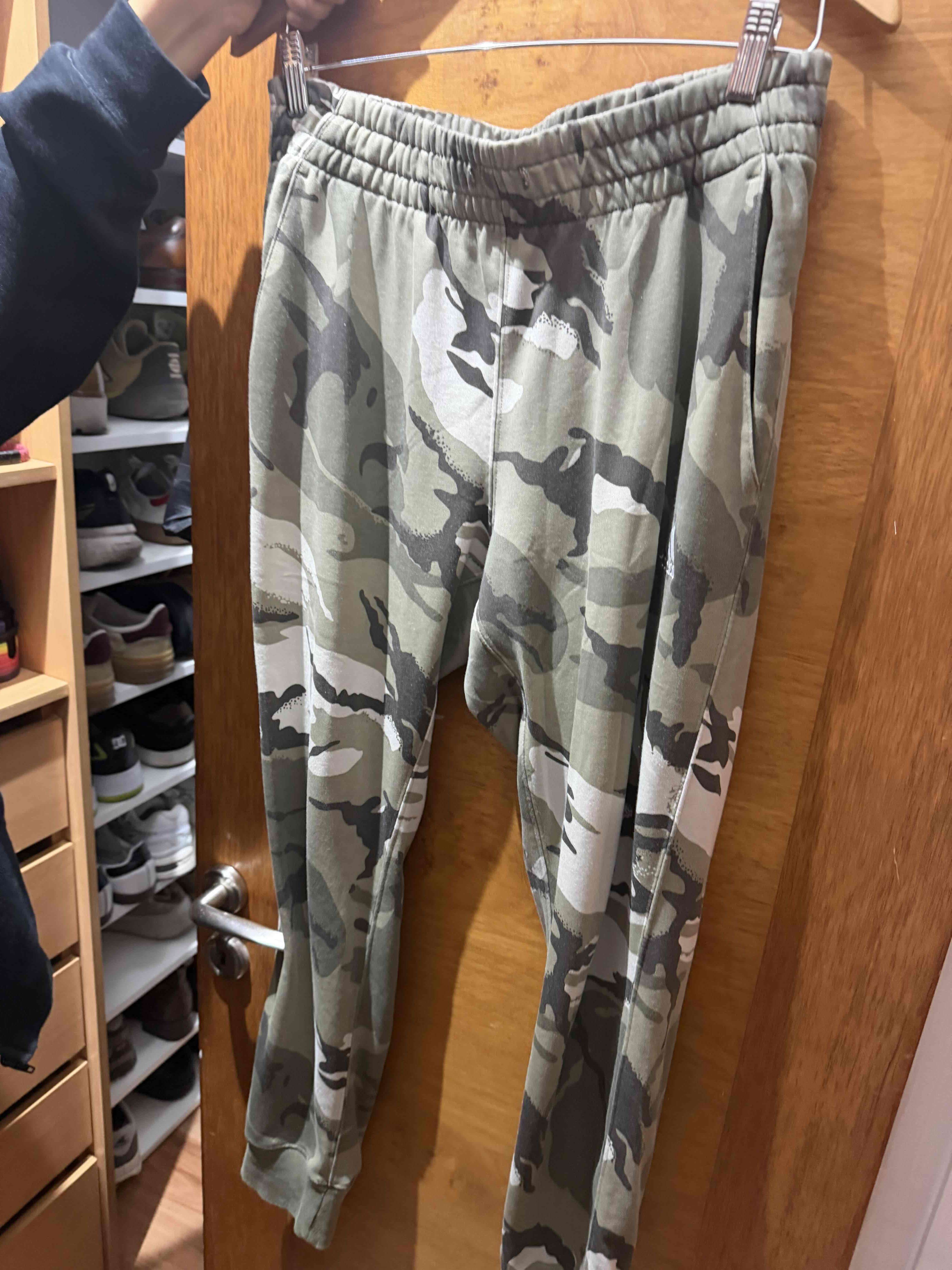 Pantalones Adidas deportivos camuflados - miniatura 3