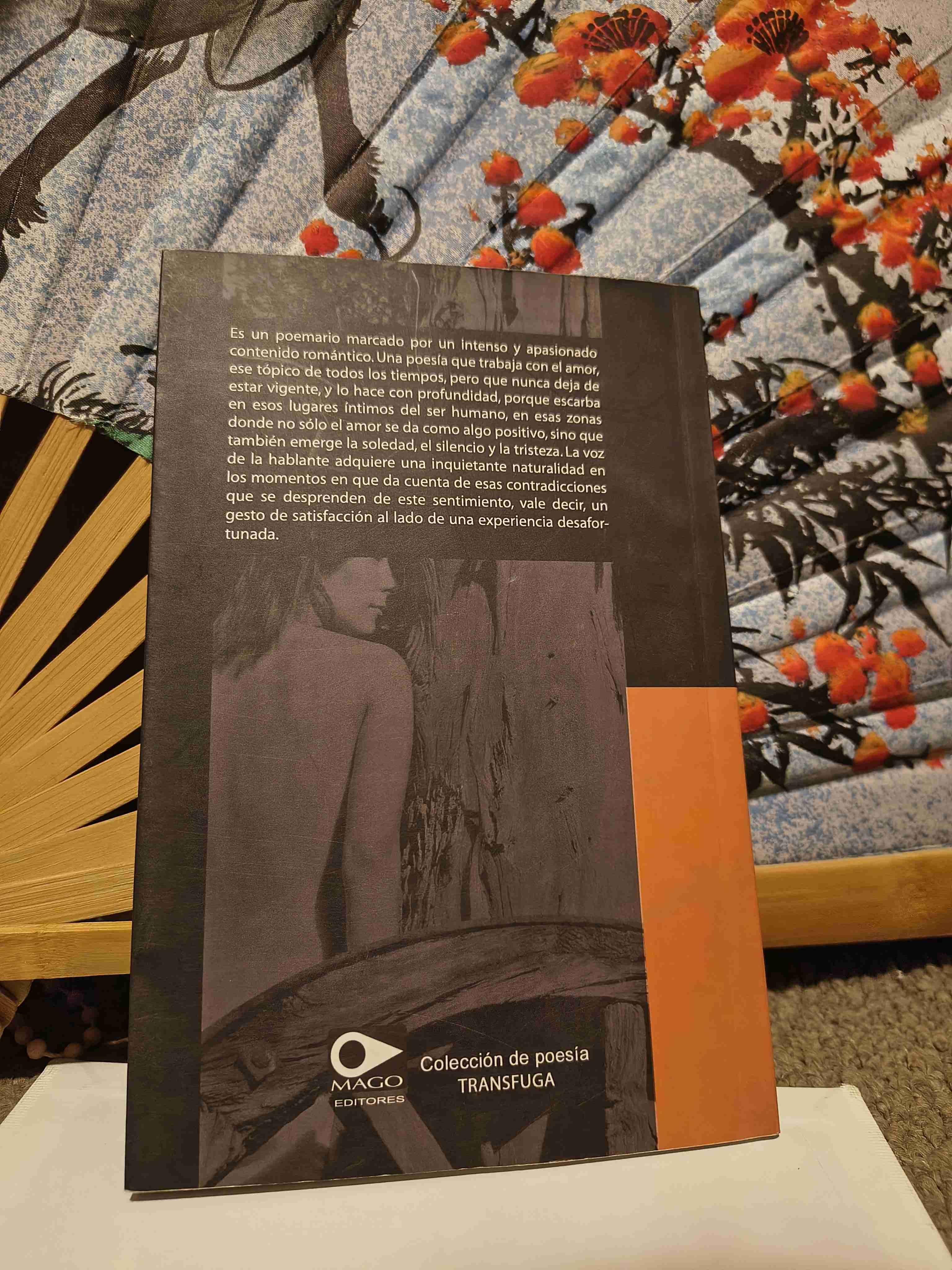 Libro 'De amores y existencias' - miniatura 2