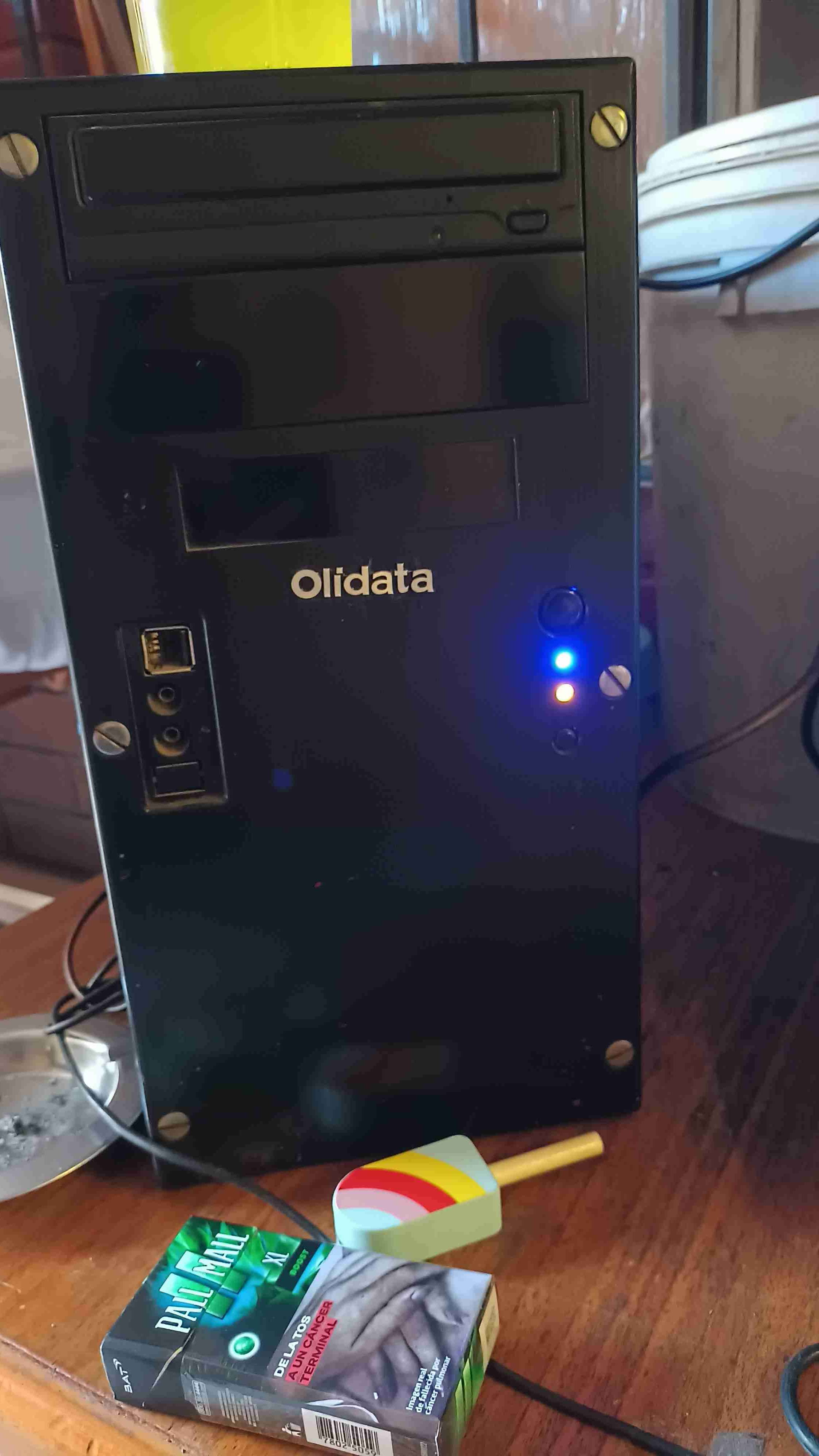 Gabinete Olidata negro para PC - miniatura 1