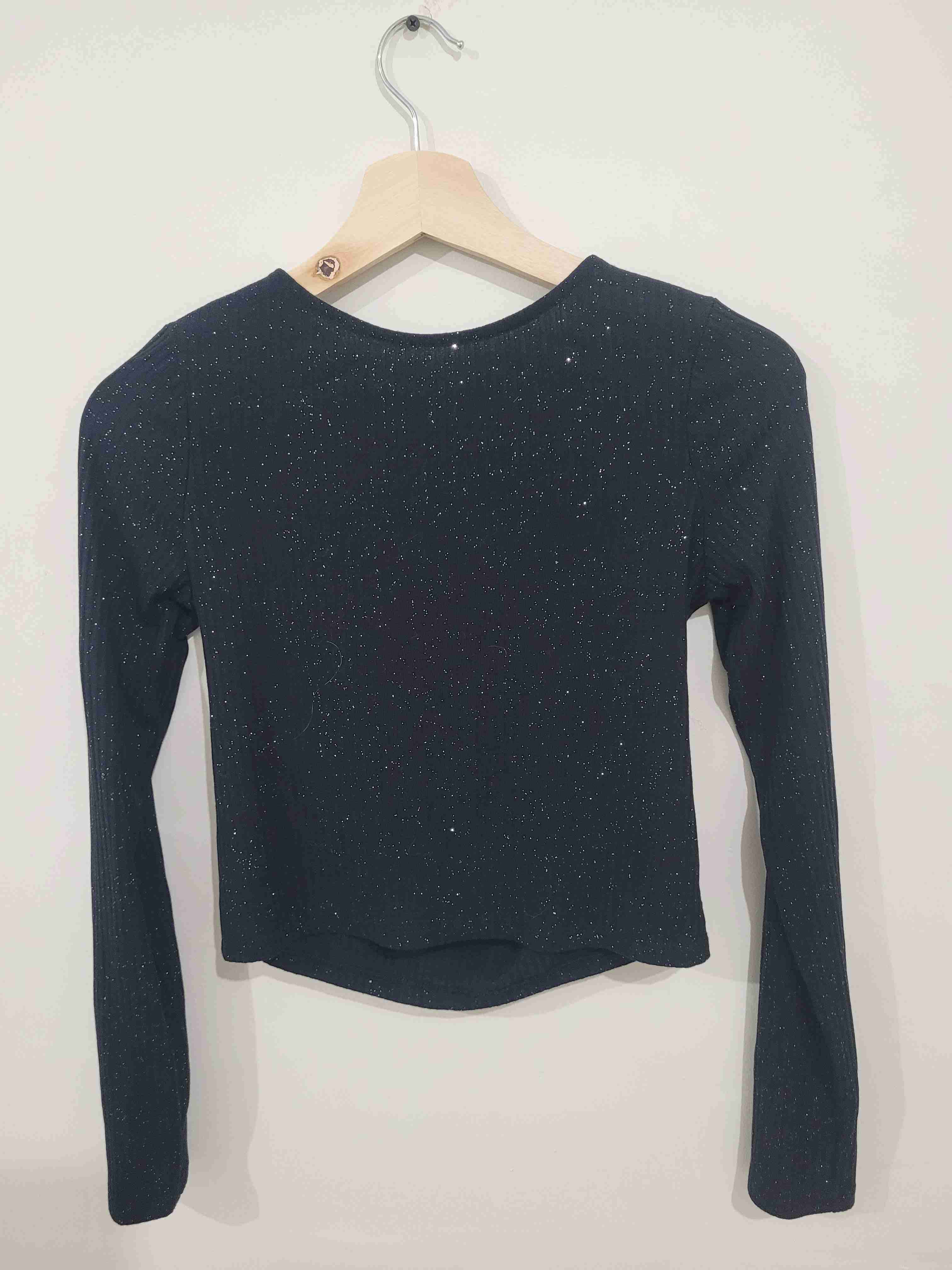 Polera negra con brillo - miniatura 1