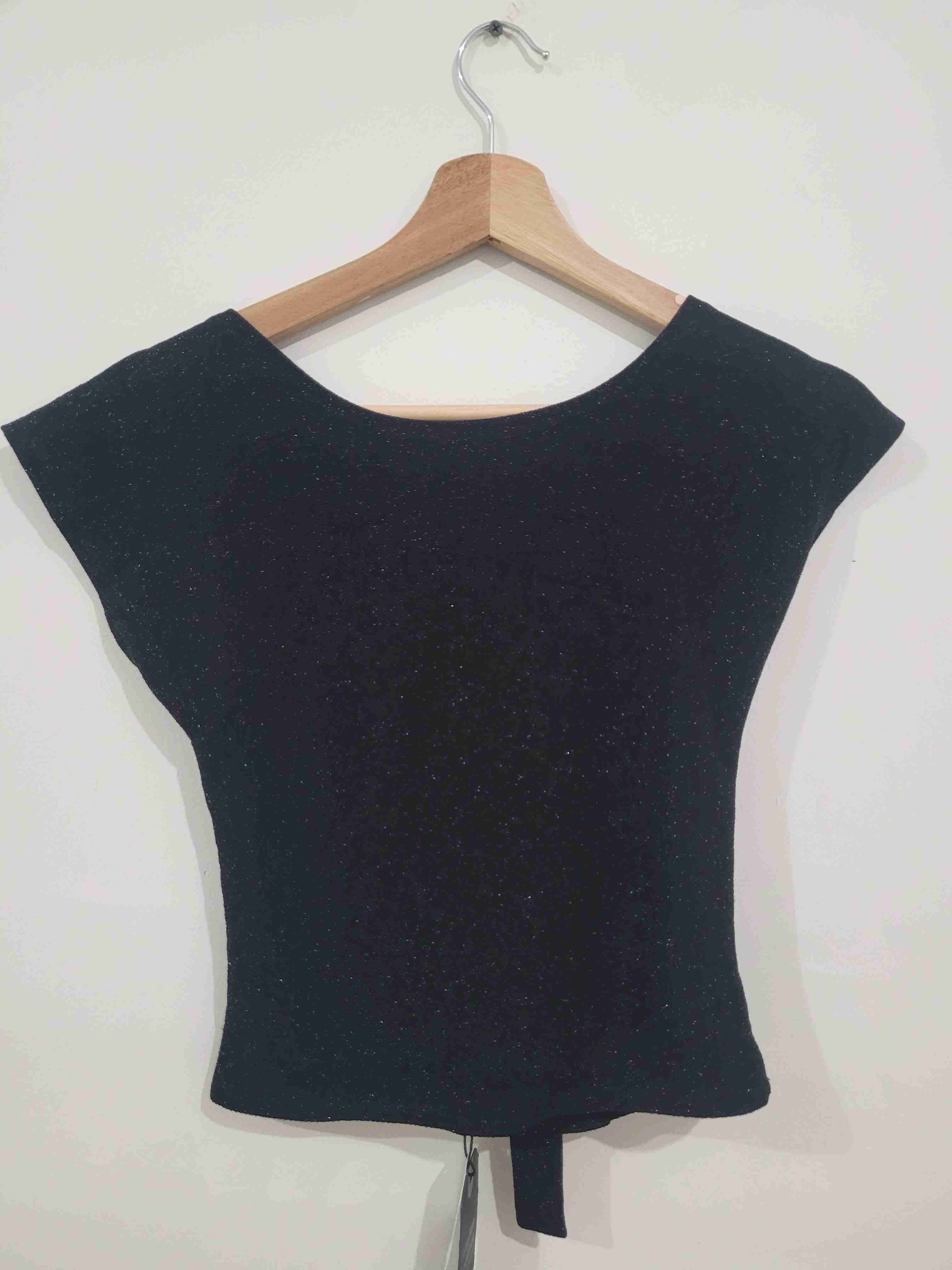 Top negro con destellos - miniatura 1