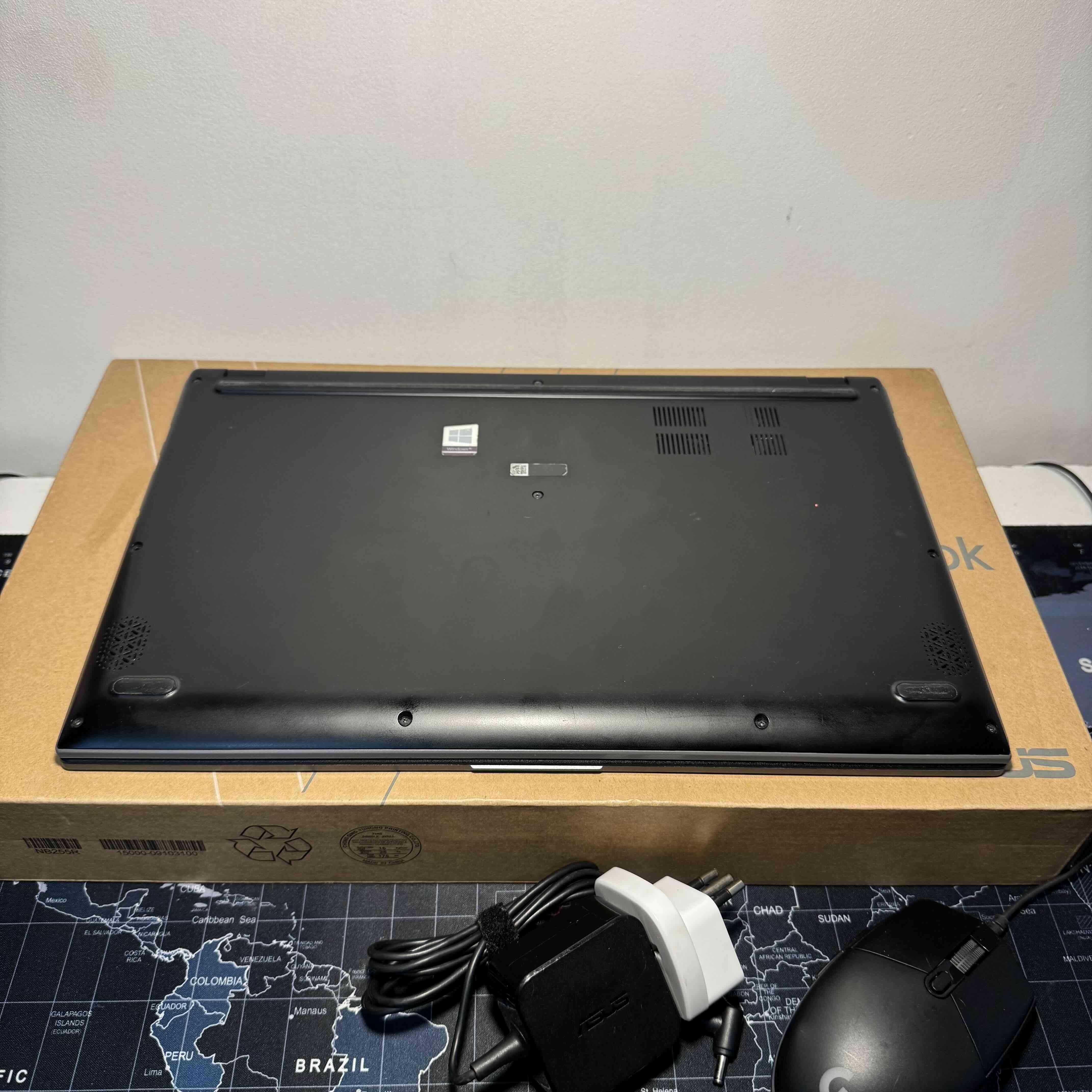 Notebook ASUS VivoBook 15 FHD HDR Tactil. - miniatura 3