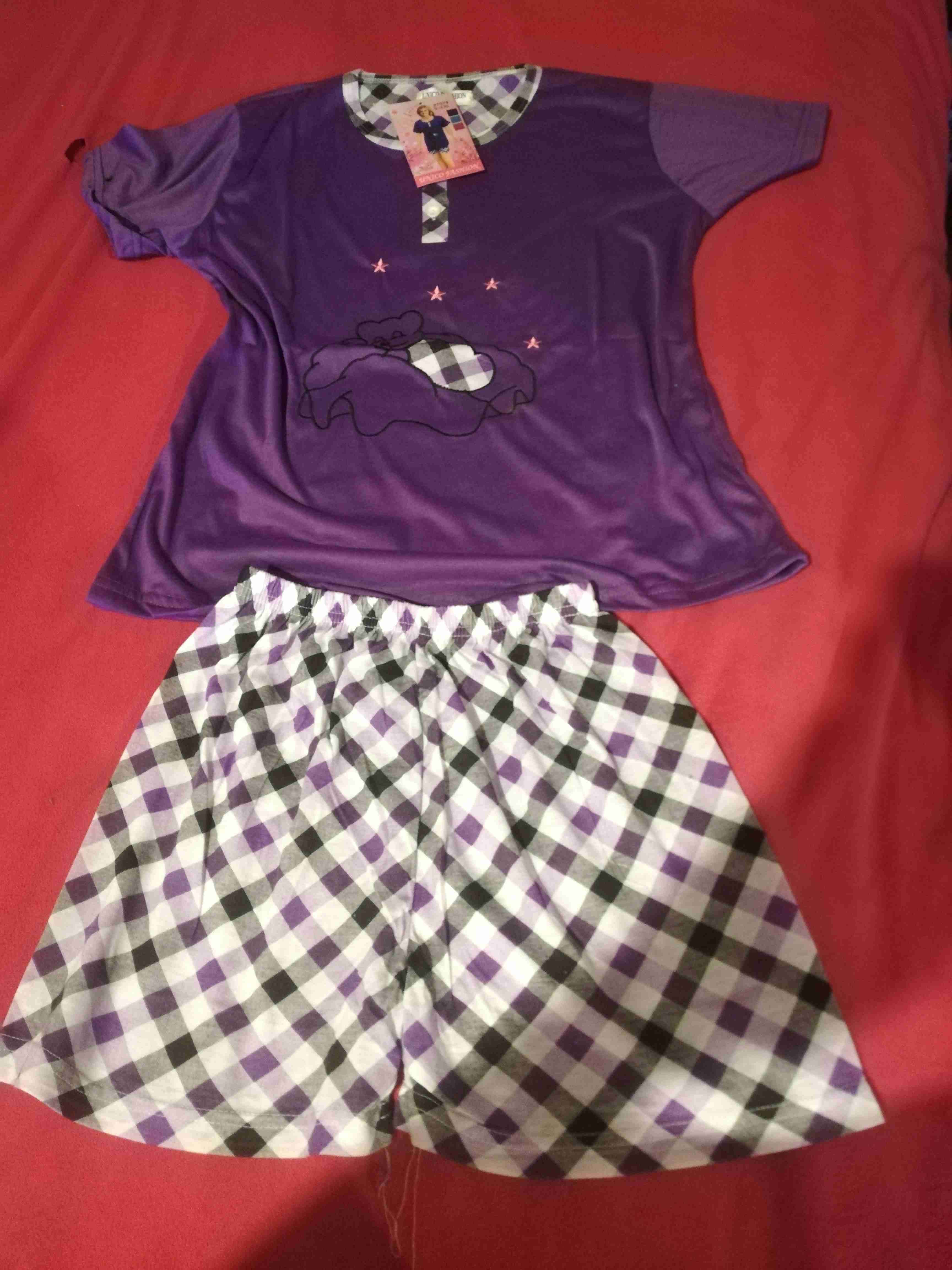 Pijama morado con cuadros - miniatura 1