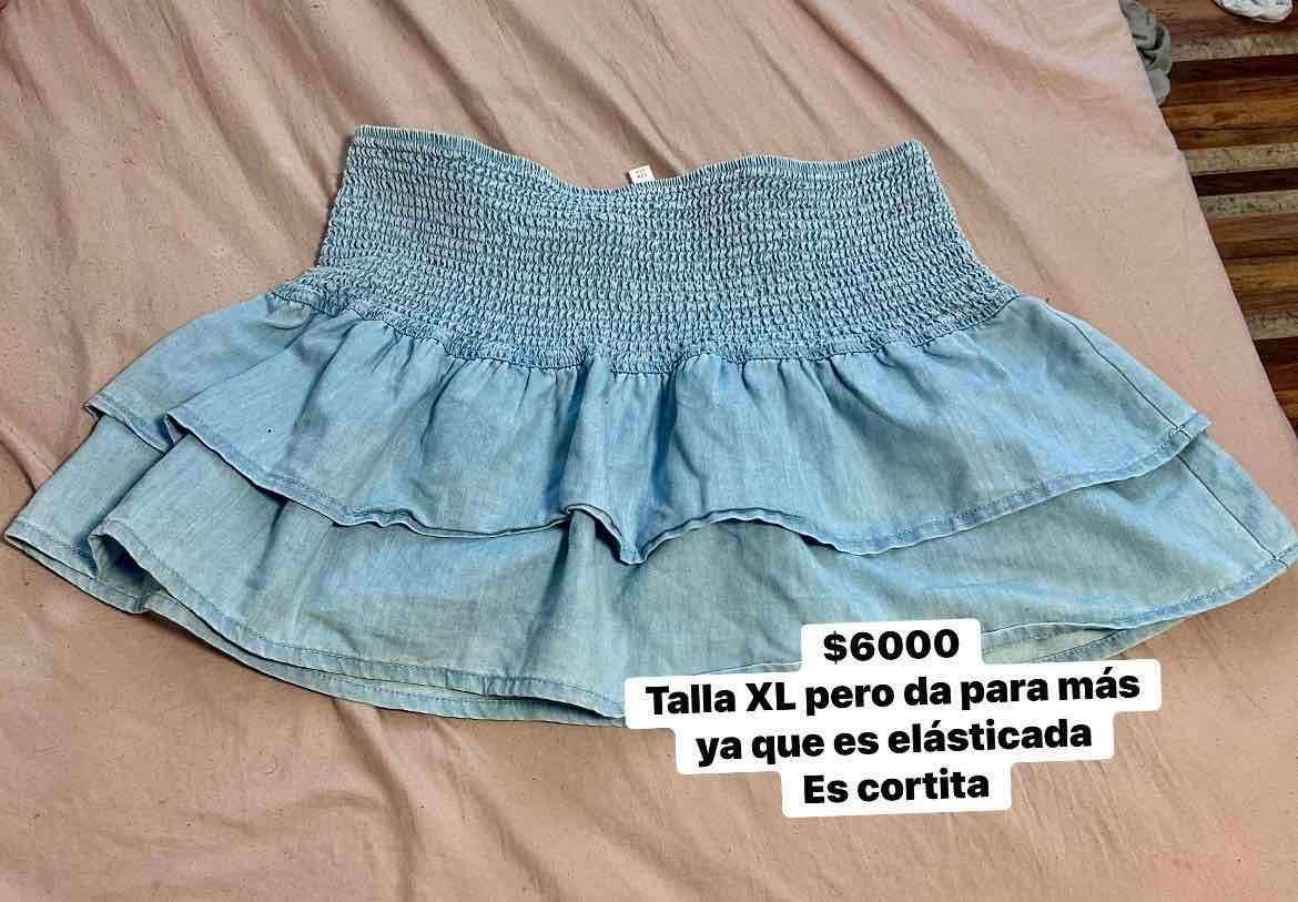 Falda corta  elástica