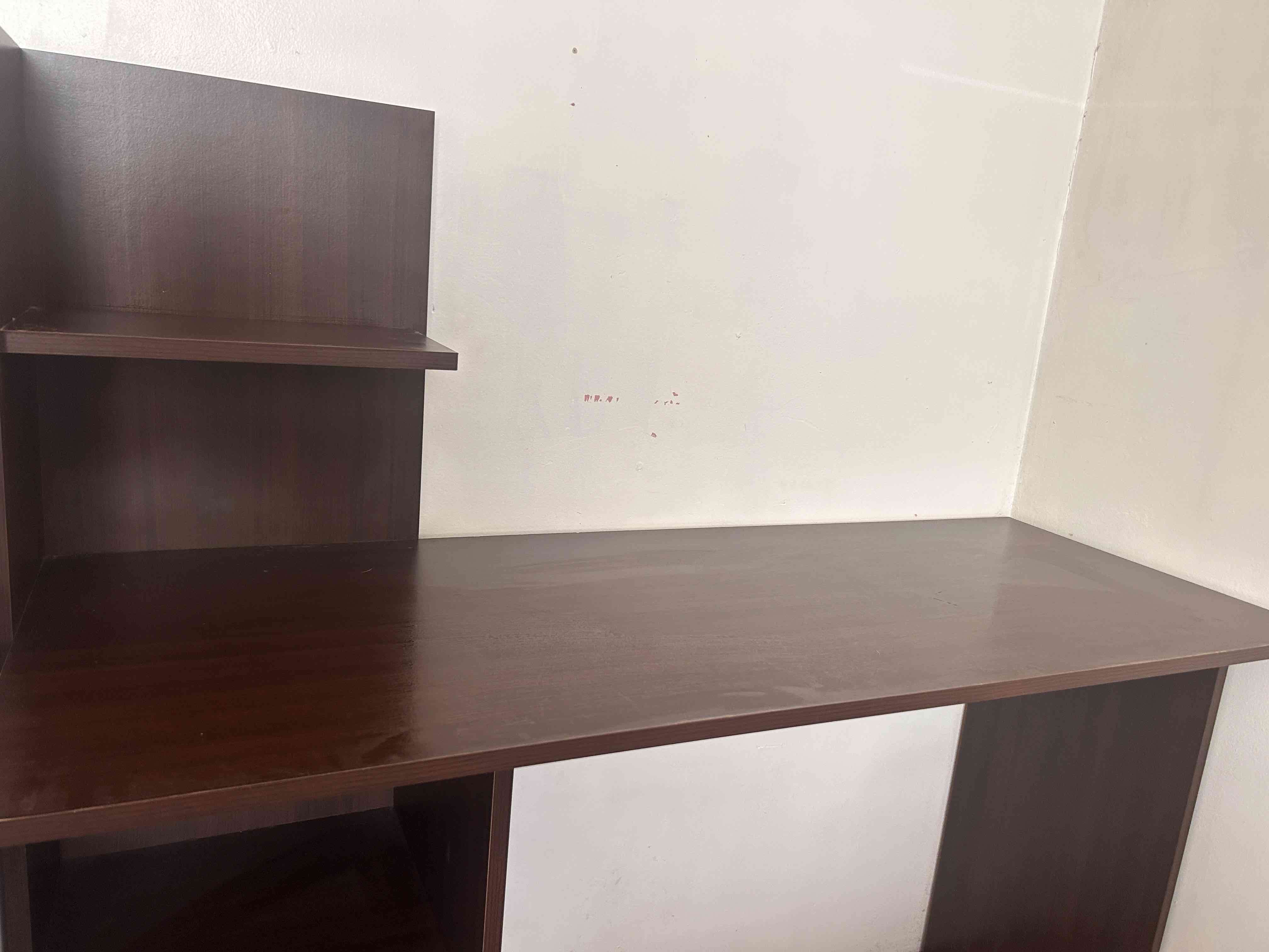 Escritorio madera oscura - miniatura 1