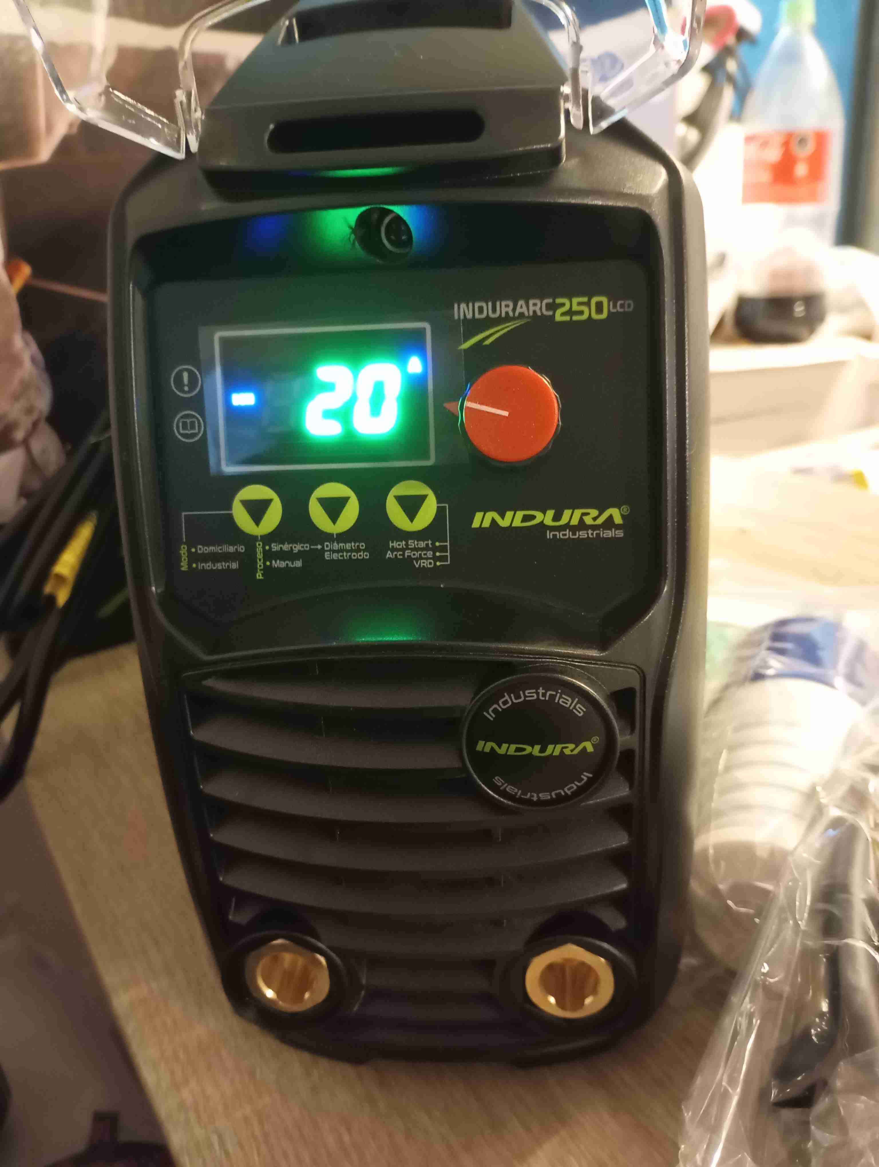 Soldadora Indurarc 250 LCD - miniatura 1