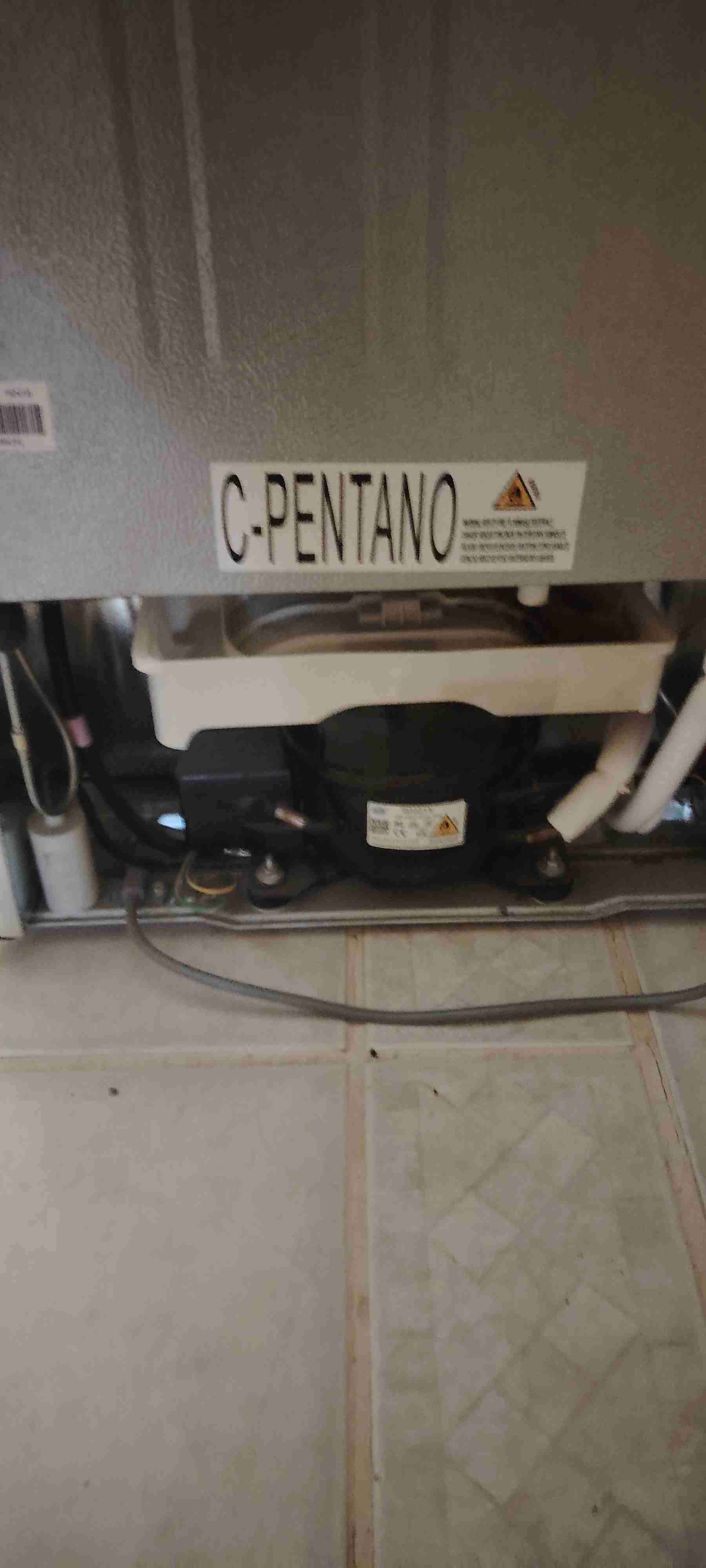 Refrigerador Mademsa color gris - miniatura 3