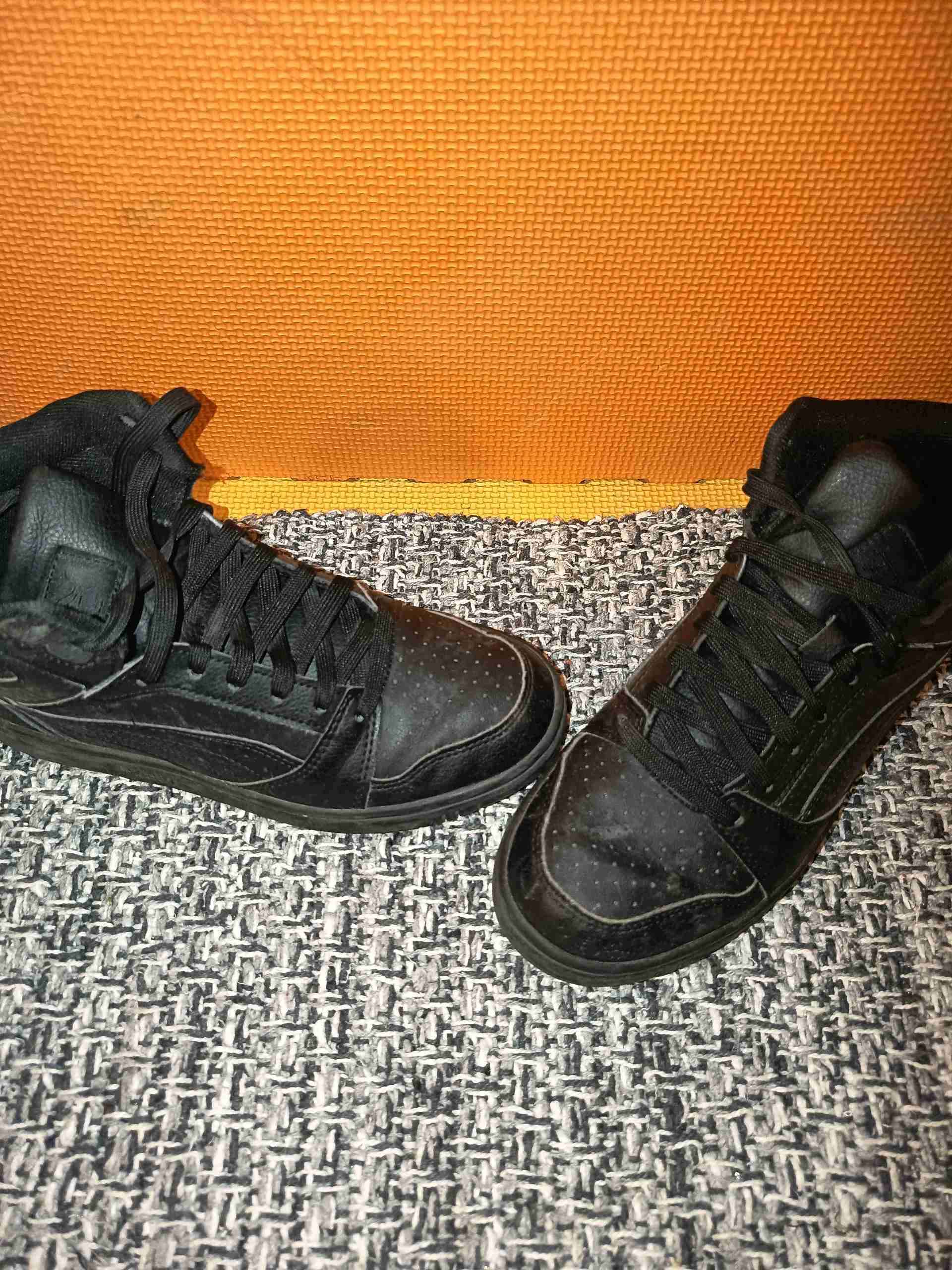 Zapatillas negras de cuero - miniatura 1