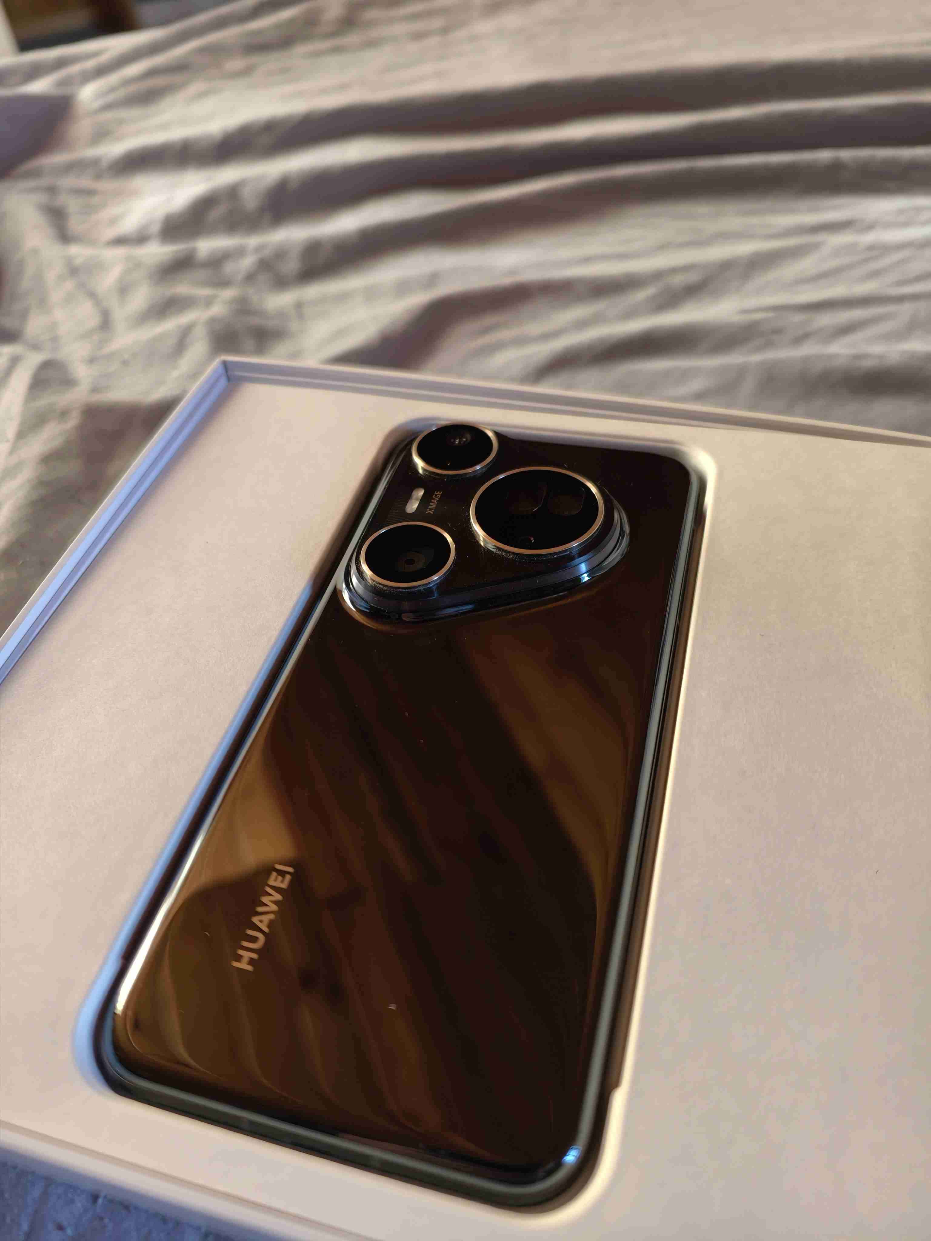 Celular Huawei Pura 80 Ultra como nuevo - miniatura 2