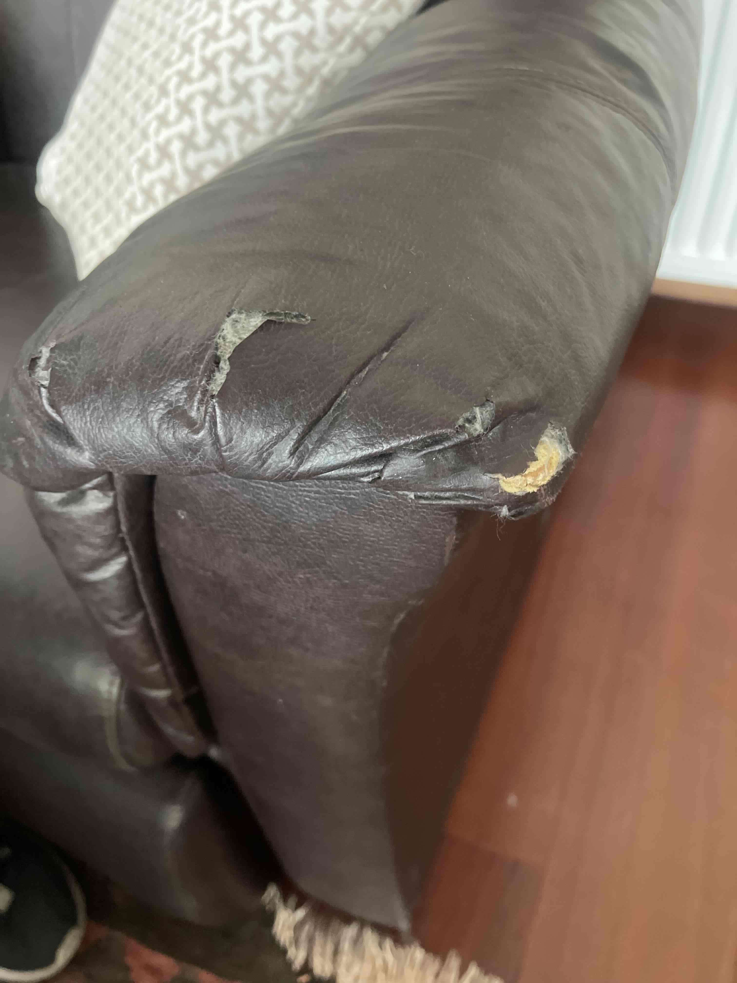 Sillón reclinable de cuero negro - miniatura 4