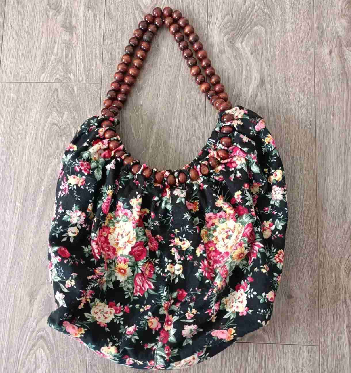 Bolso floral con asas de madera - miniatura 1