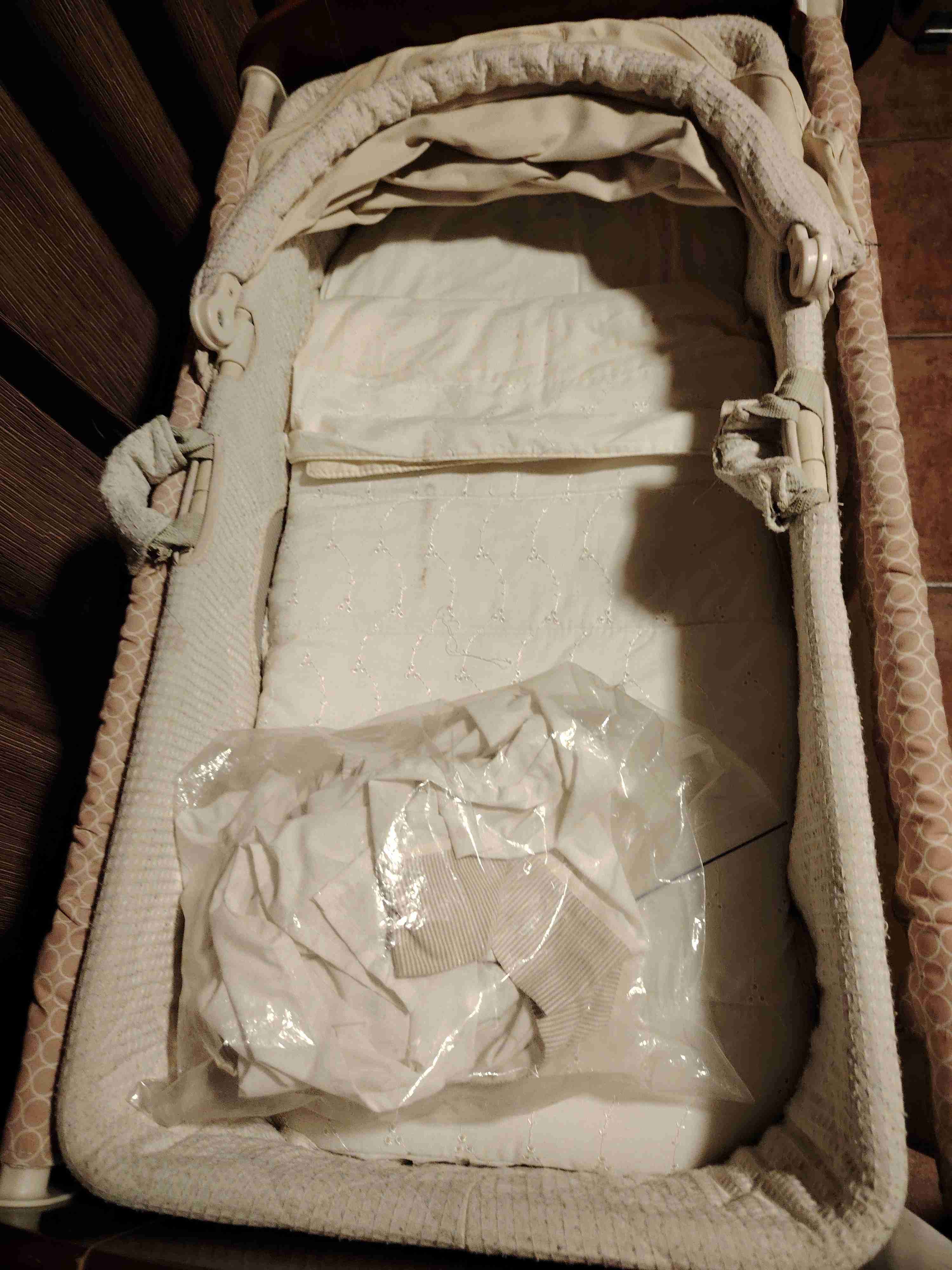 Cuna de bebé con ruedas - miniatura 4